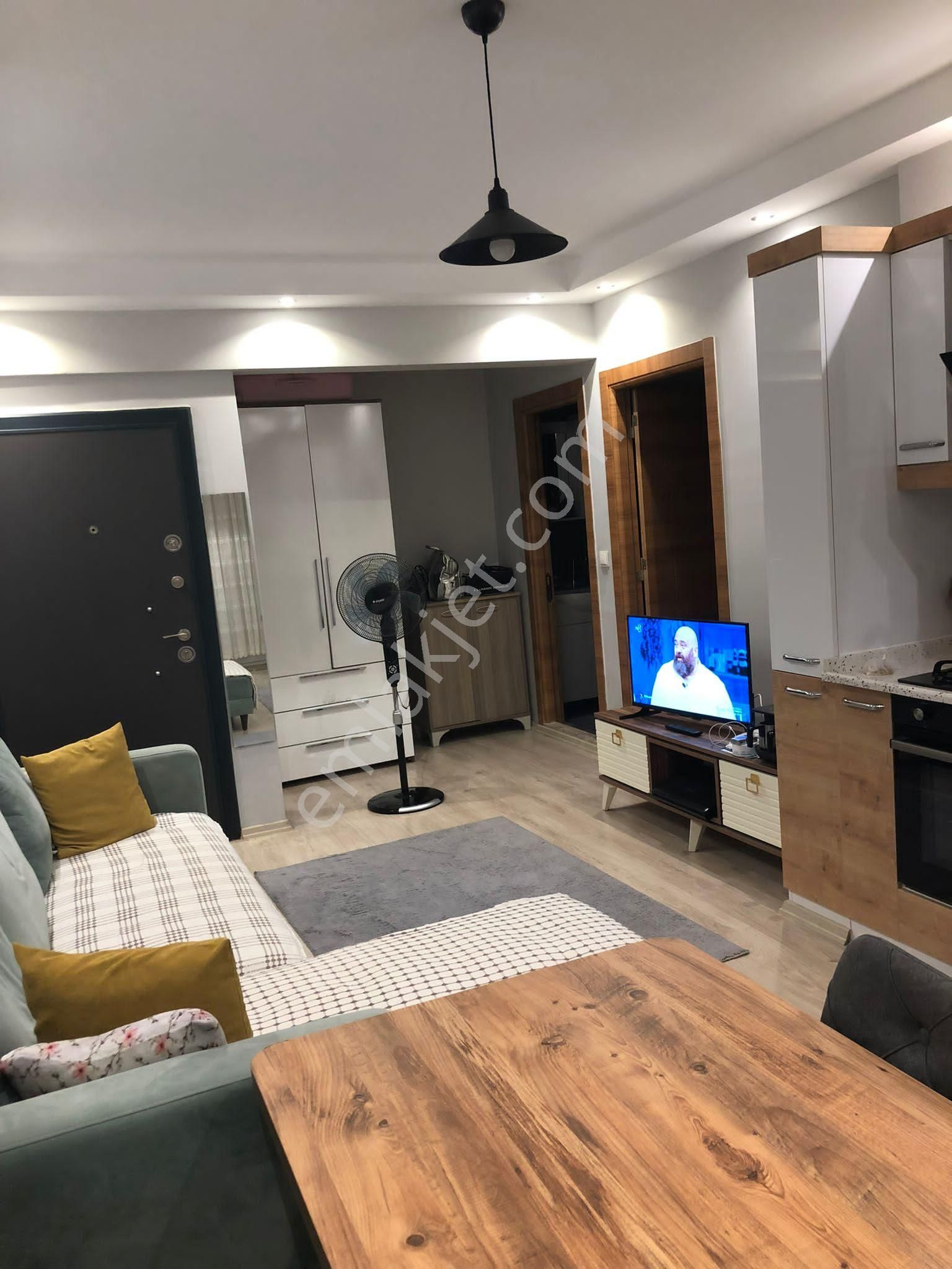 Buca Adatepe Mah. Yerden Isıtma Asansör Otopark Balkon Klimalı Full Eşyalı 1+1 - Görsel 8