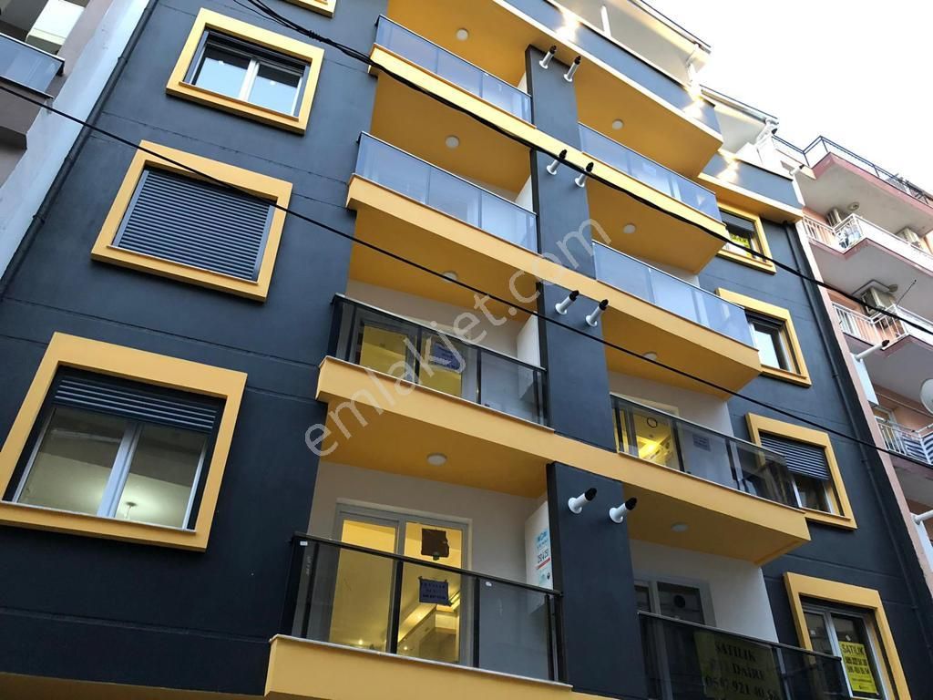 Buca Adatepe Mah. Yerden Isıtma Asansör Otopark Balkon Klimalı Full Eşyalı 1+1 - Görsel 4