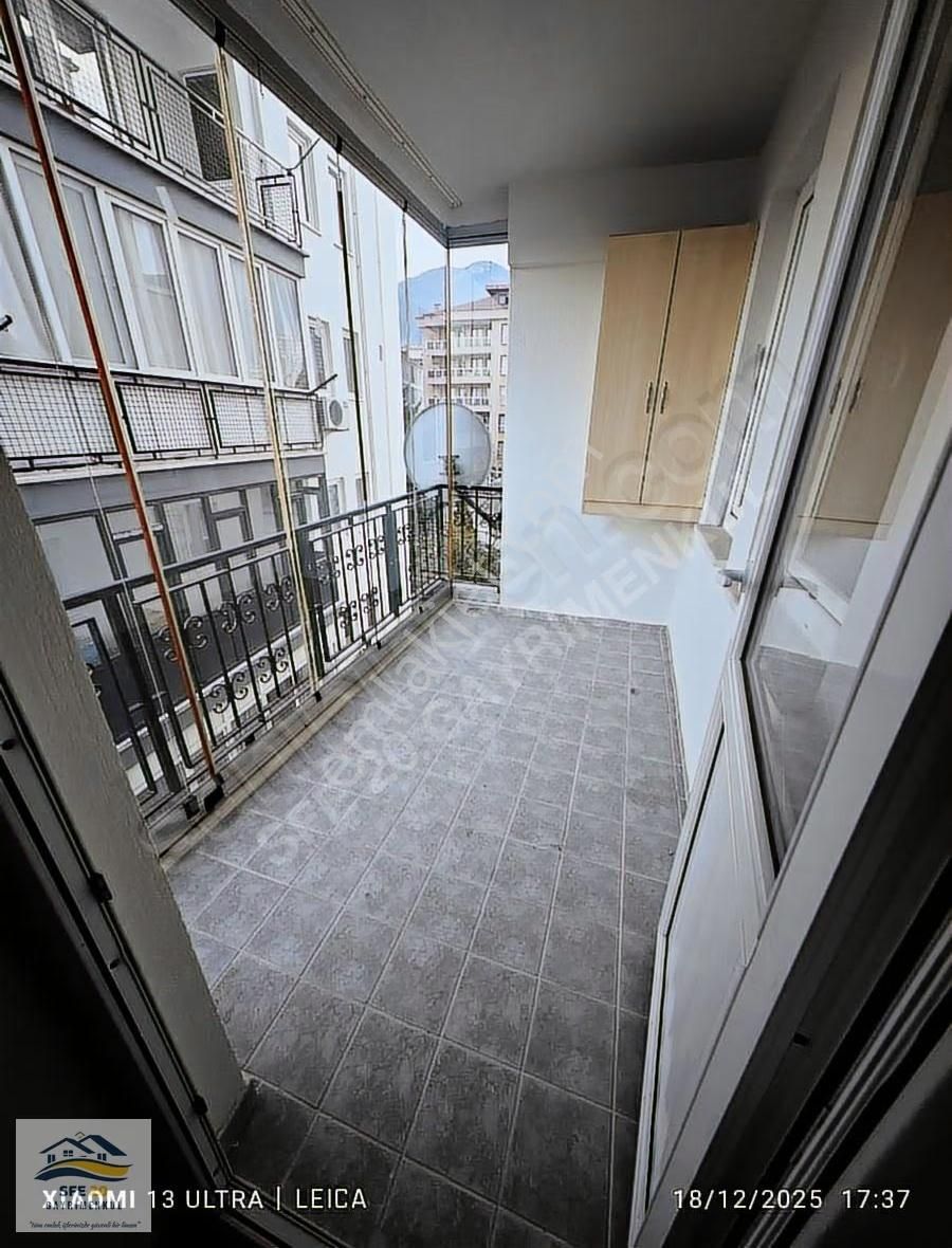 Denizli Zümrüt Mah.'de Cadde Üstünde Satılık 145m2 Arakat Daire - Görsel 3