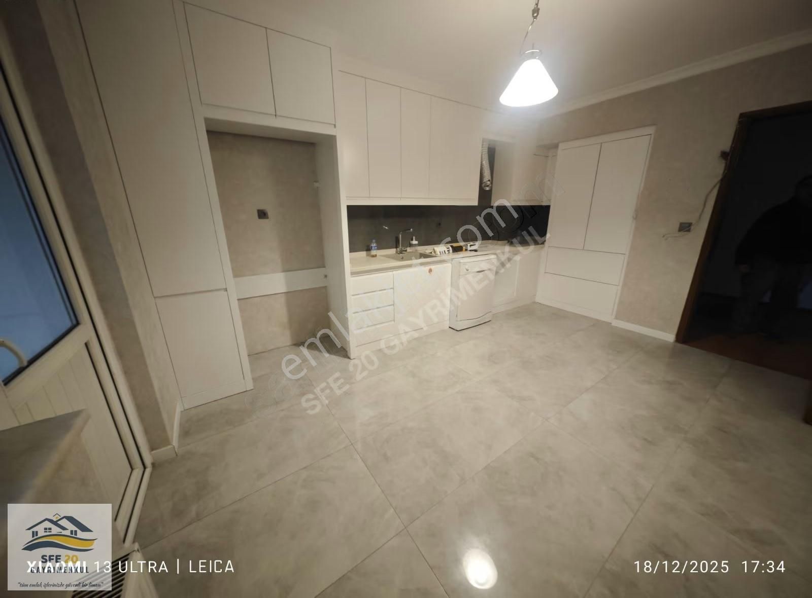 Denizli Zümrüt Mah.'de Cadde Üstünde Satılık 145m2 Arakat Daire - Görsel 24