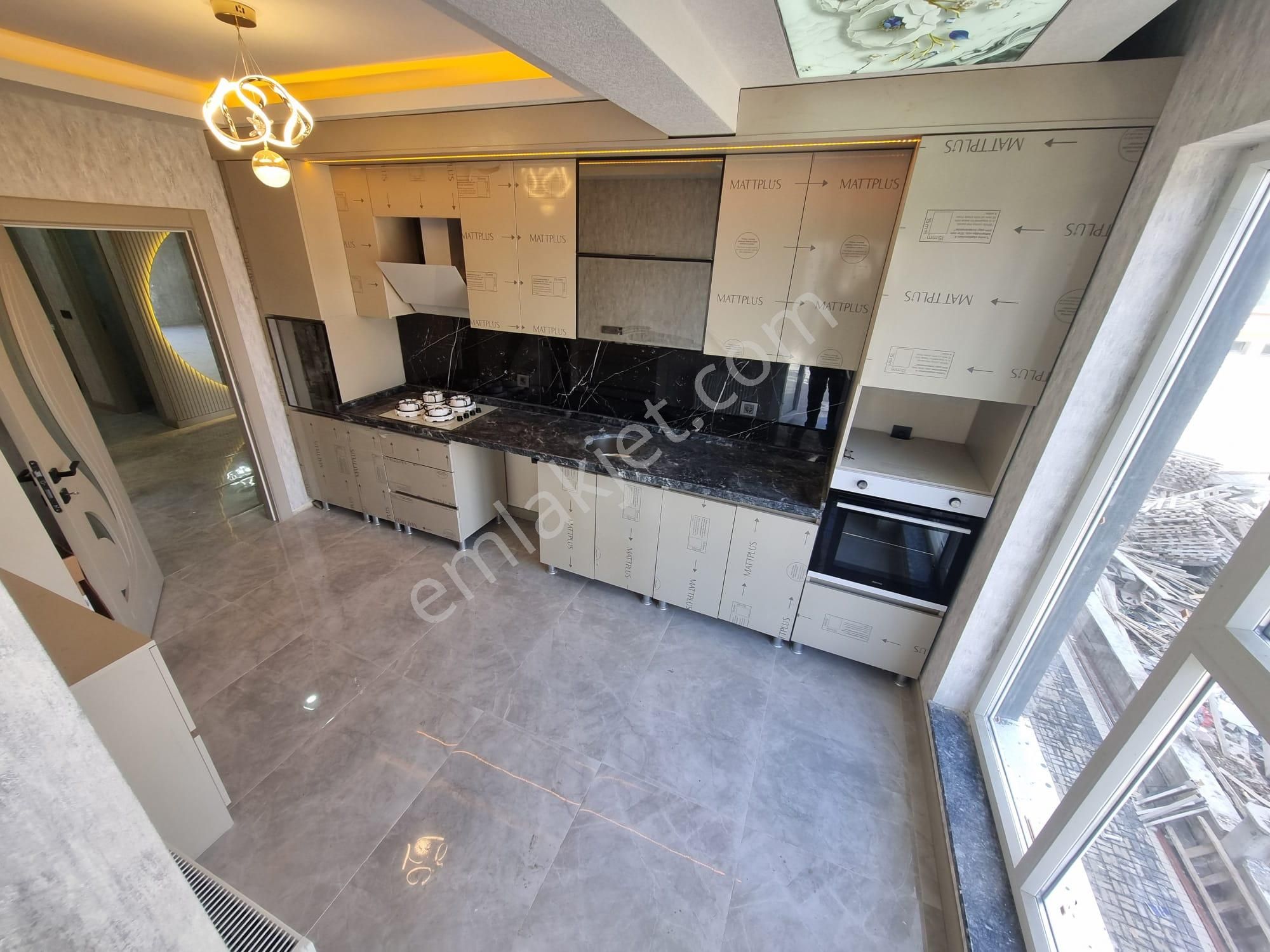 Hazardan Mendereste Yüksek Kredili Lüx Yapılı Ön Cephe Arakat - Görsel 27