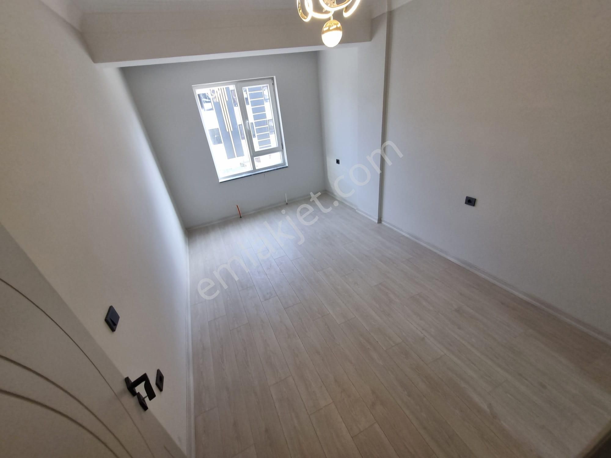 Hazardan Mendereste Yüksek Kredili Lüx Yapılı Ön Cephe Arakat - Görsel 5