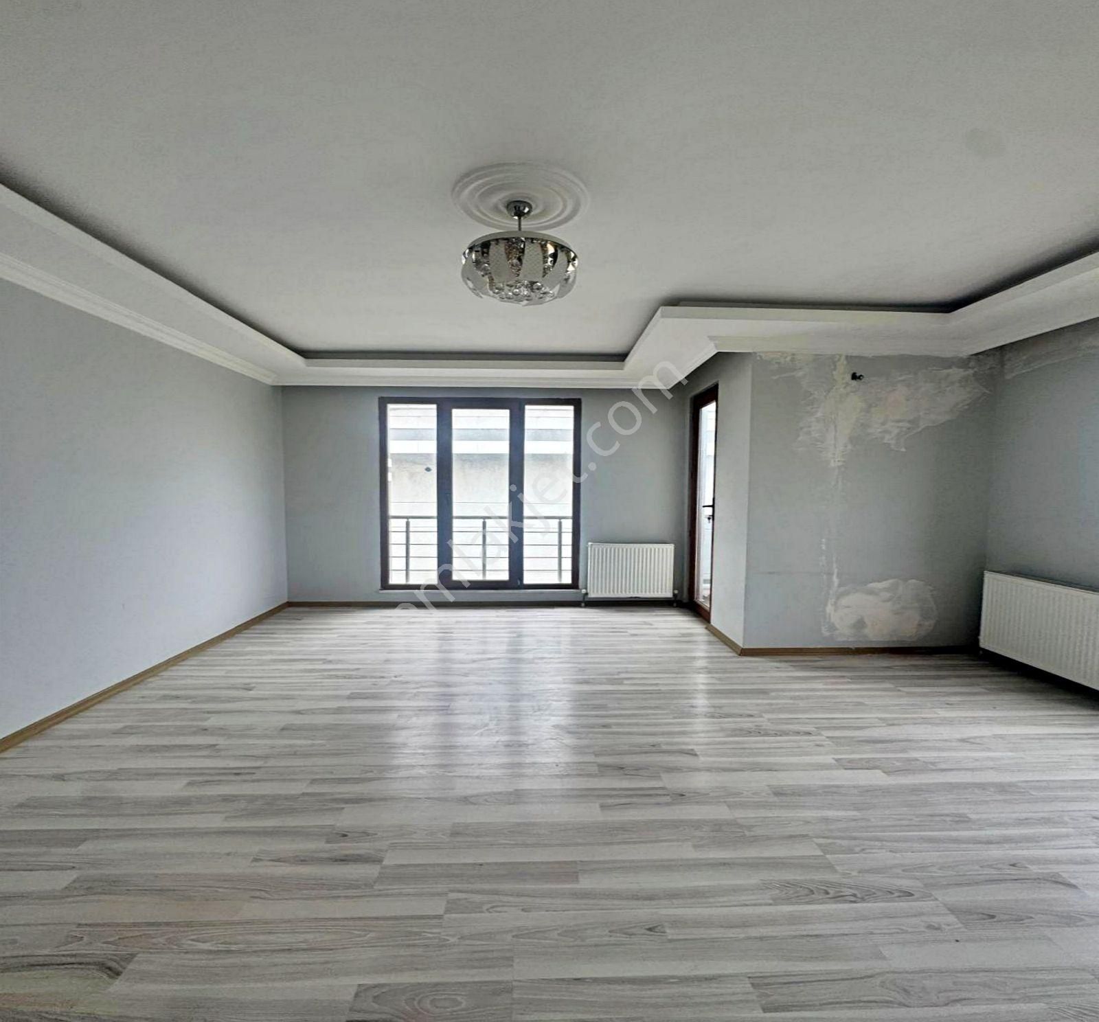 Dereağzı Mah. 3+2 Ebeveyn Banyolu Kiralık Dubleks Daire