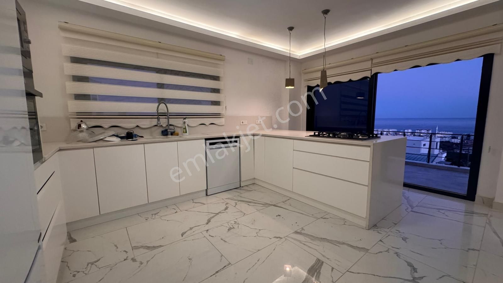 Mersin Erdemli Tırtar'da Full Deniz Manzaralı Satılık 3+1 Dubleks Villa - Görsel 11