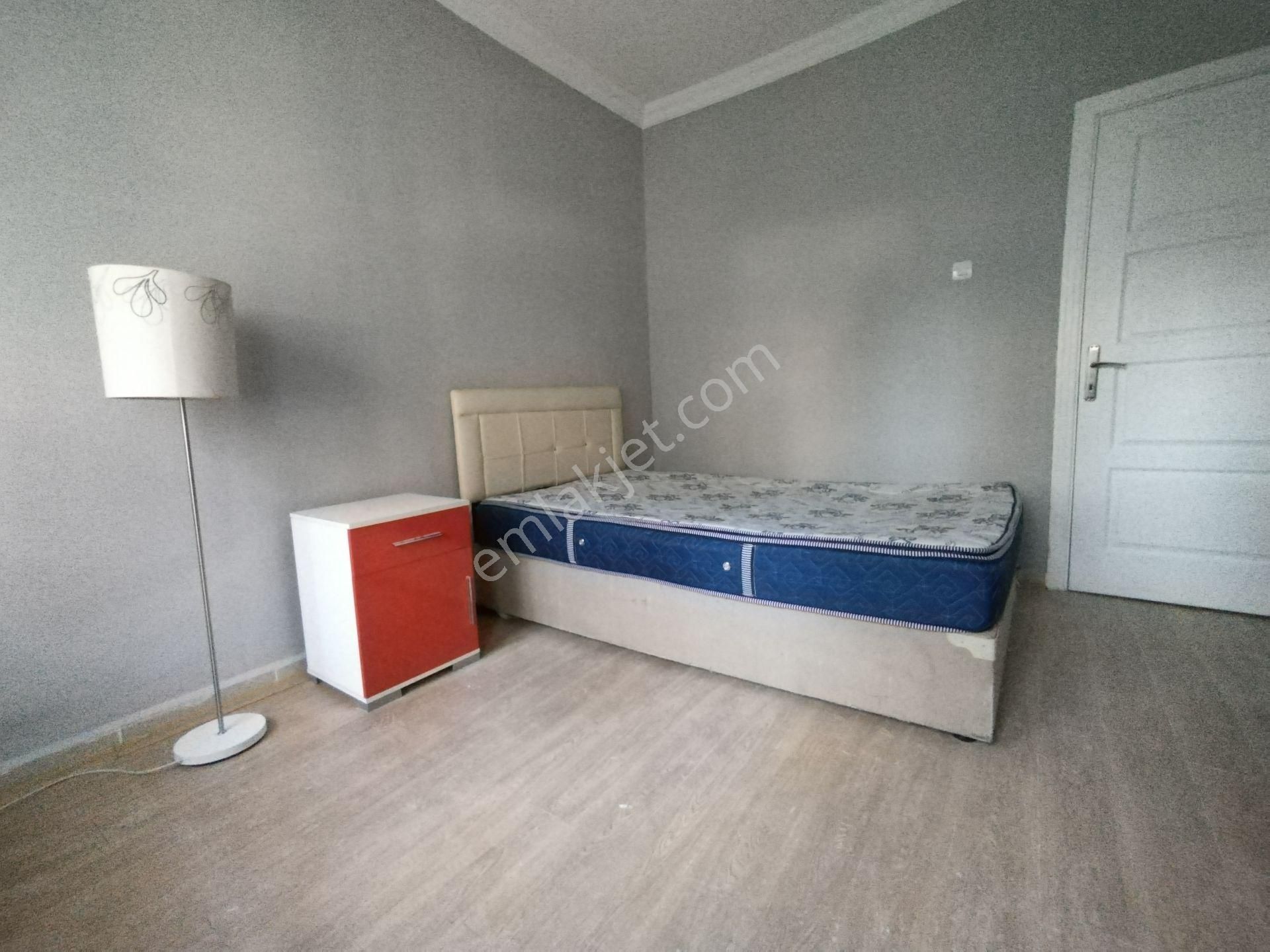 Şehrin Merkezinde 2+1 Eşyalı Daire - Görsel 4