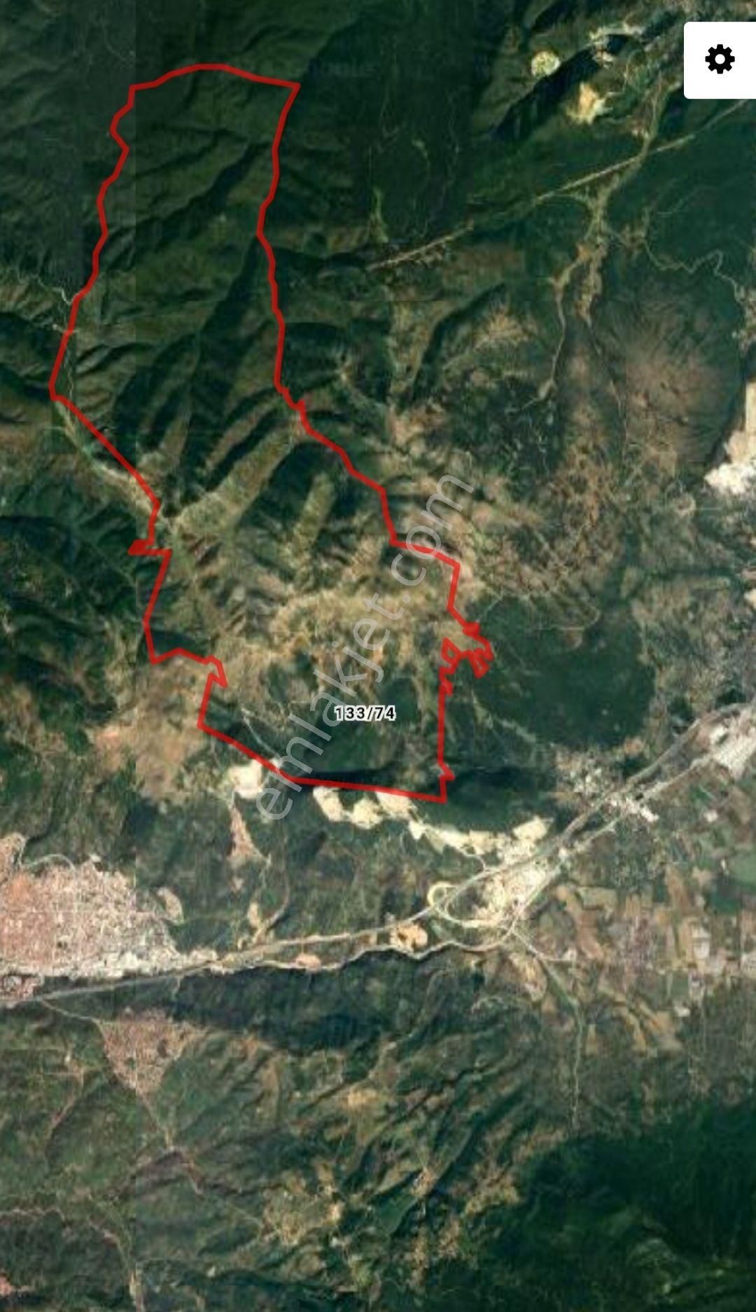 Gemlik Şahinyurdun'da 3,543,m2- Göl Ve Doğa Manzaralı Tarla - Görsel 4