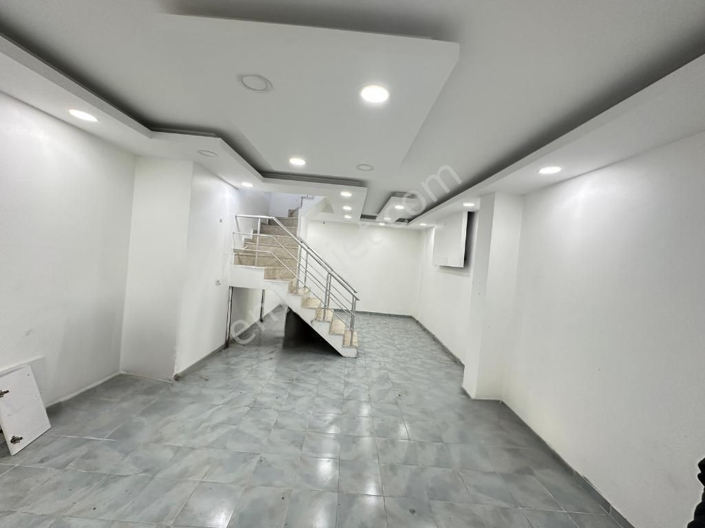 Şehir Merkezinde 3 Katlı Köşe Dükkan - Görsel 10