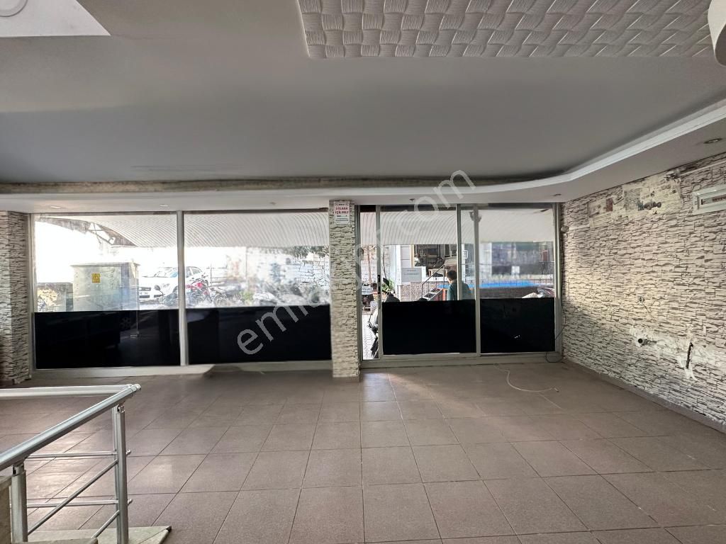 Şehir Merkezinde 3 Katlı Köşe Dükkan - Görsel 7