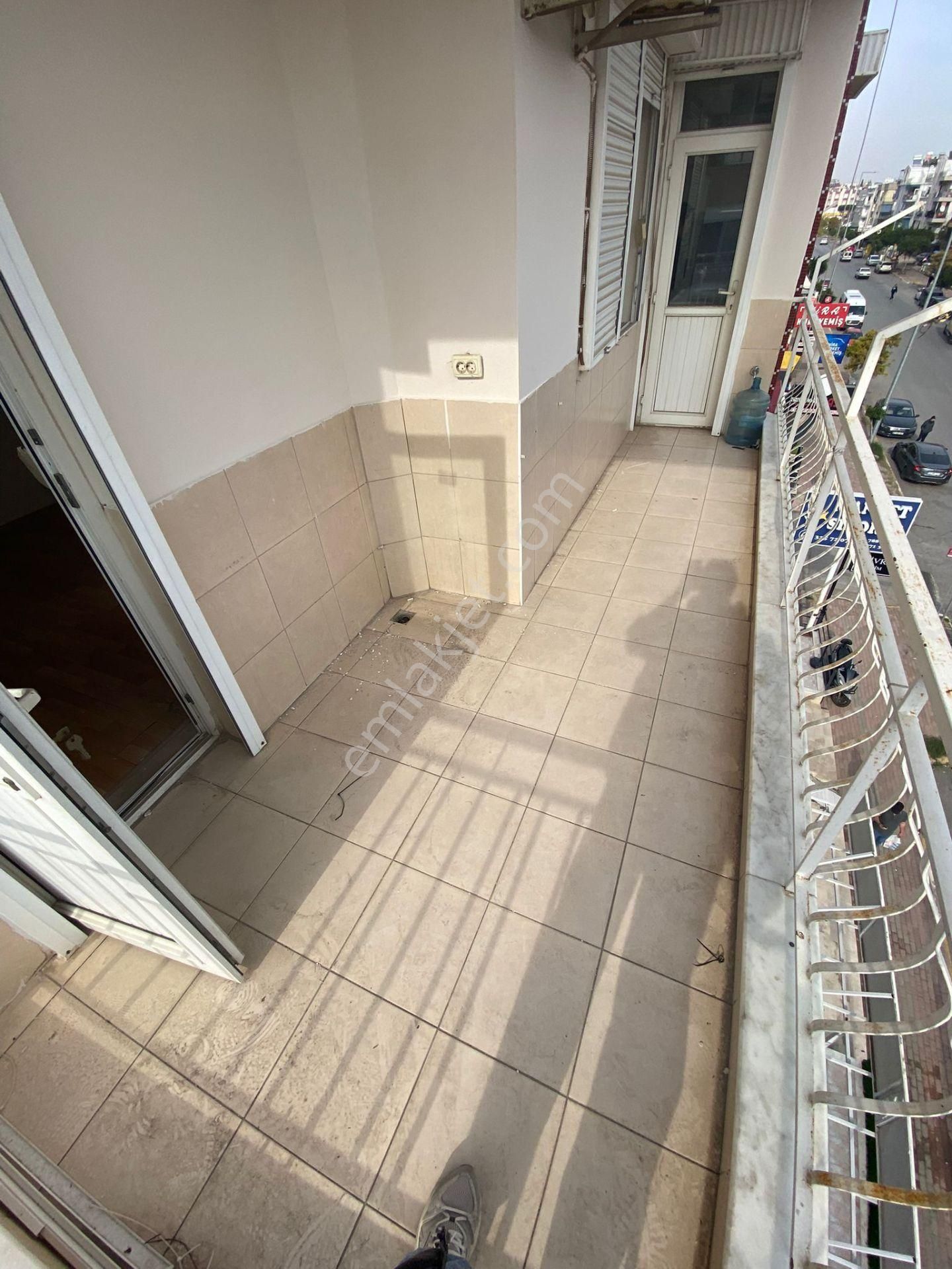 Kuzeyyaka Mah 4+1 Cadde Üstü Bu Genişlikte Bu Fiyata Yoookk Full Kredili - Görsel 3