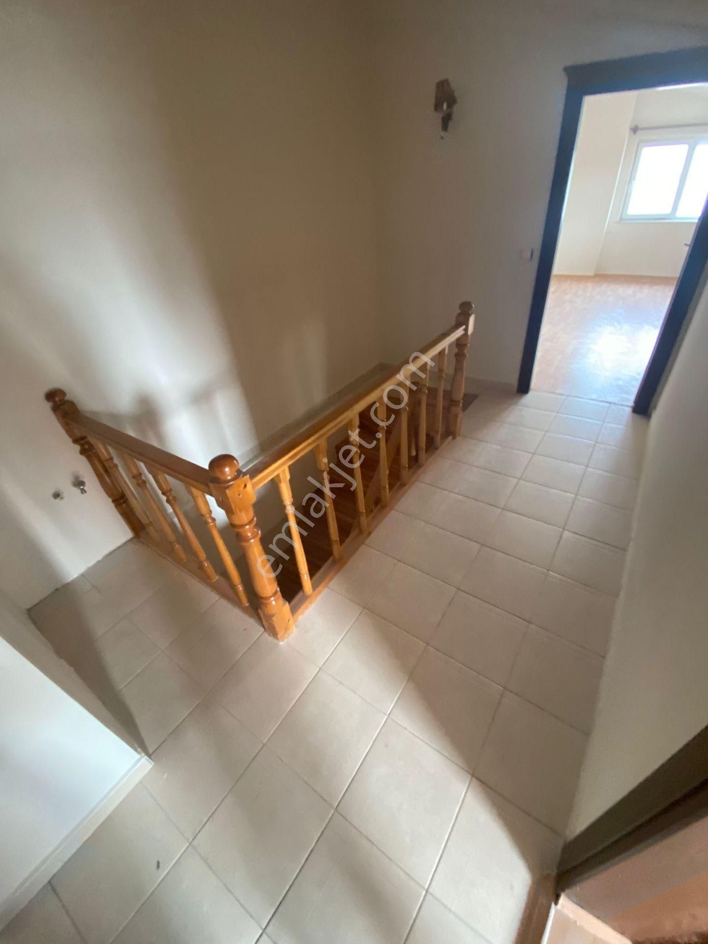 Kuzeyyaka Mah 4+1 Cadde Üstü Bu Genişlikte Bu Fiyata Yoookk Full Kredili - Görsel 8