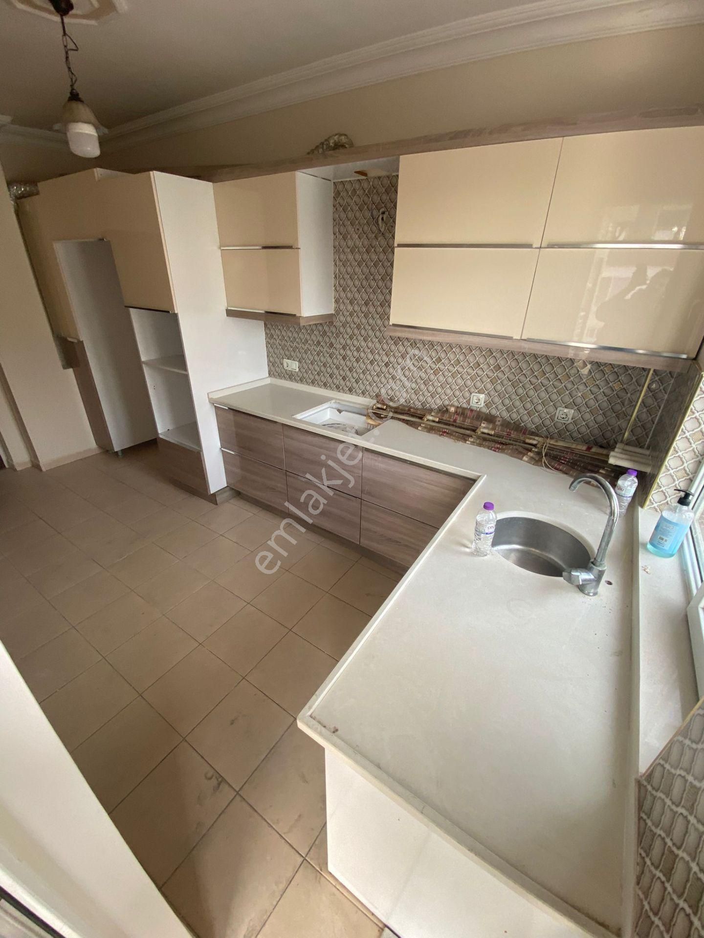 Kuzeyyaka Mah 4+1 Cadde Üstü Bu Genişlikte Bu Fiyata Yoookk Full Kredili - Görsel 4