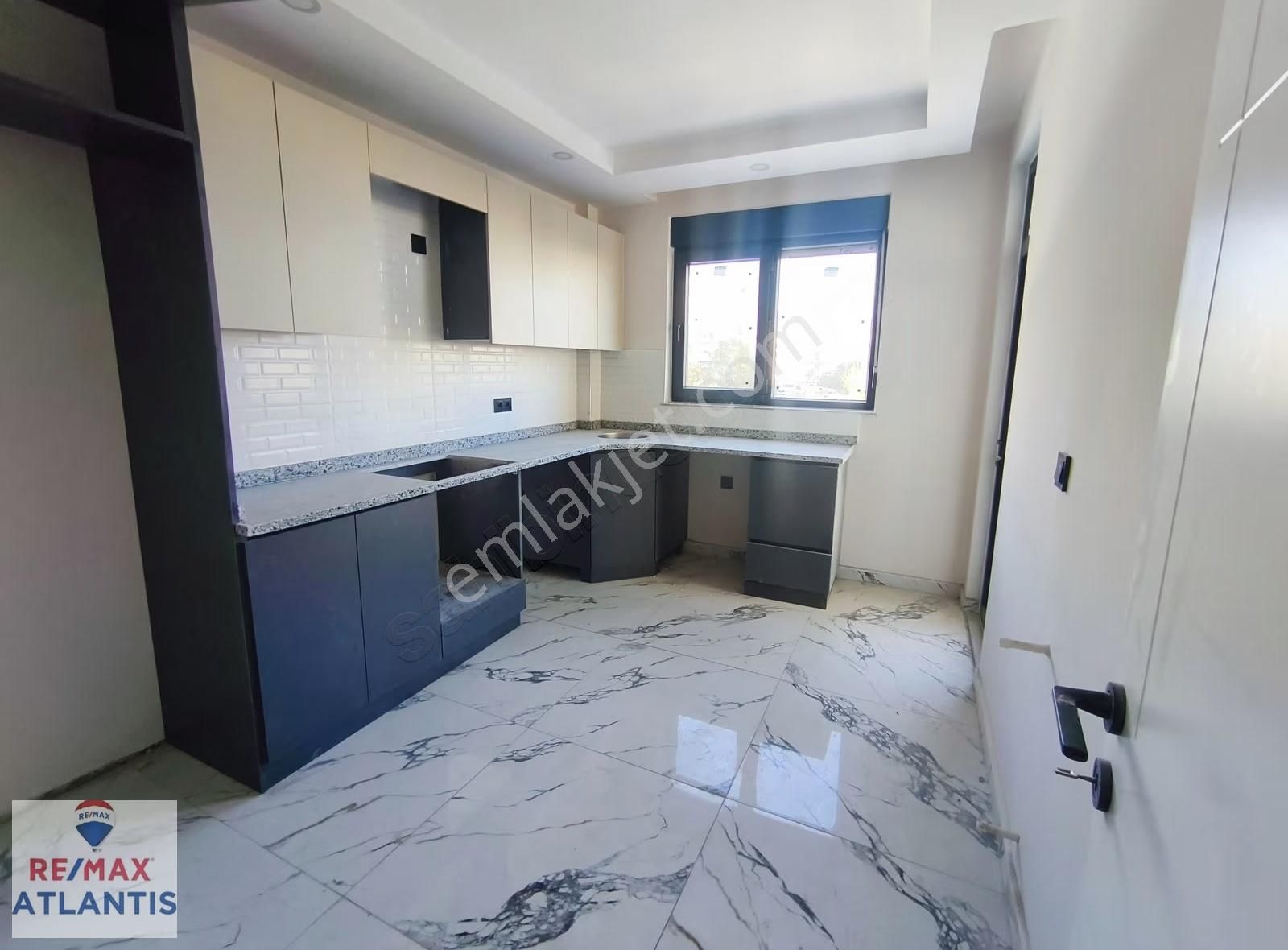 Site İçerisinde Yüzme Hazulu Ayrı Mutfaklı 2+1 Daire - Görsel 4