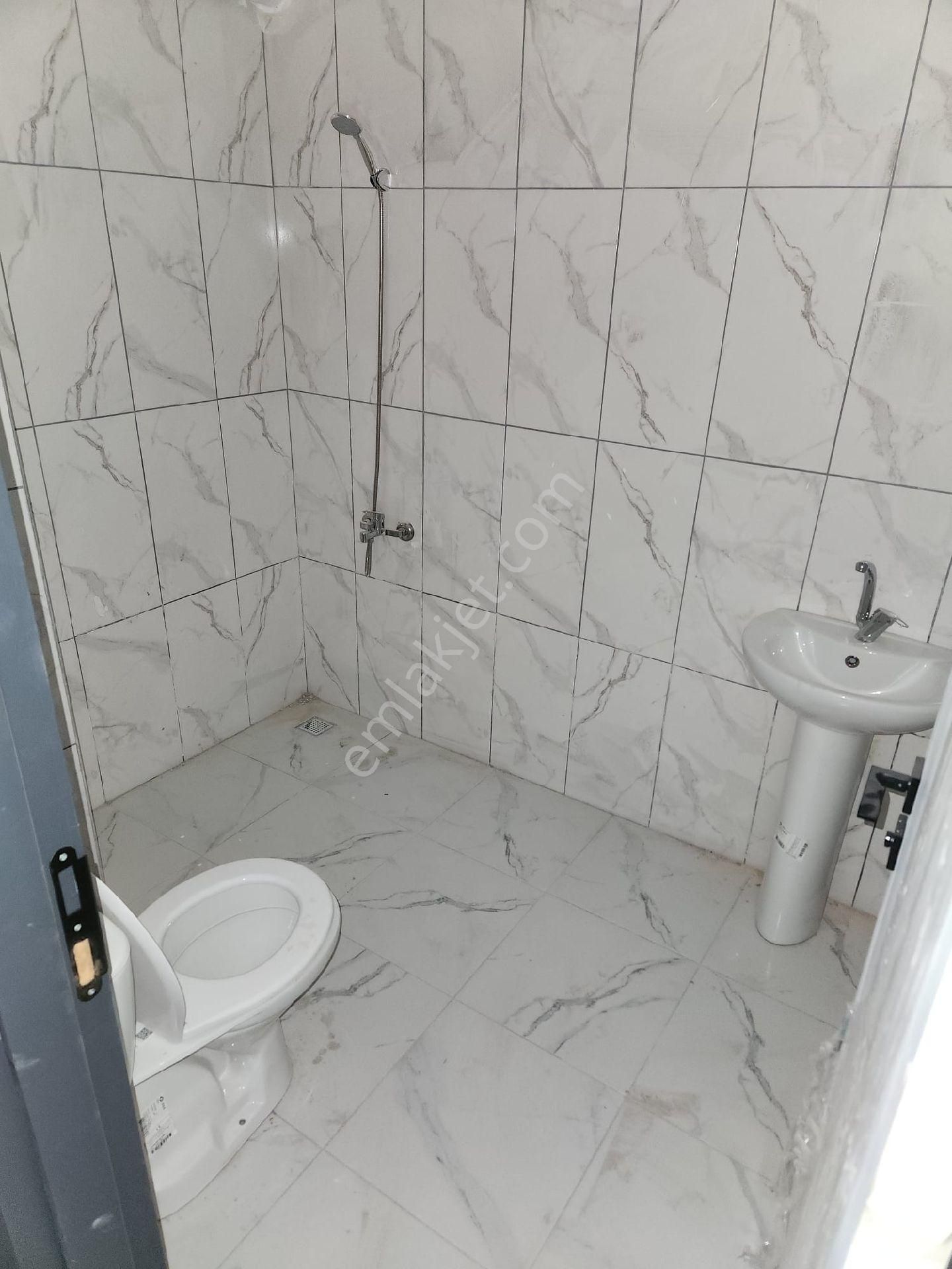 Gül Emlaktan Karapürçekte 2.katta - Görsel 16