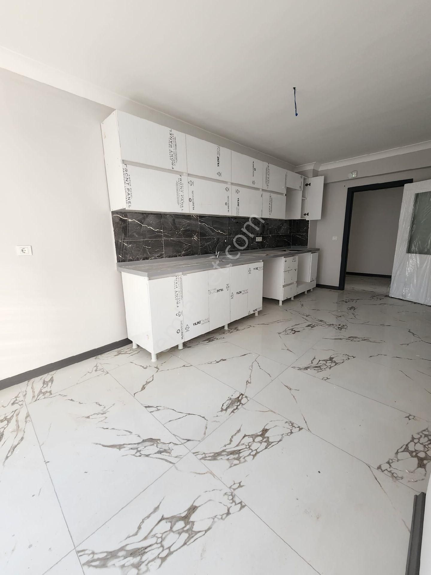 Gül Emlaktan Karapürçekte 2.katta