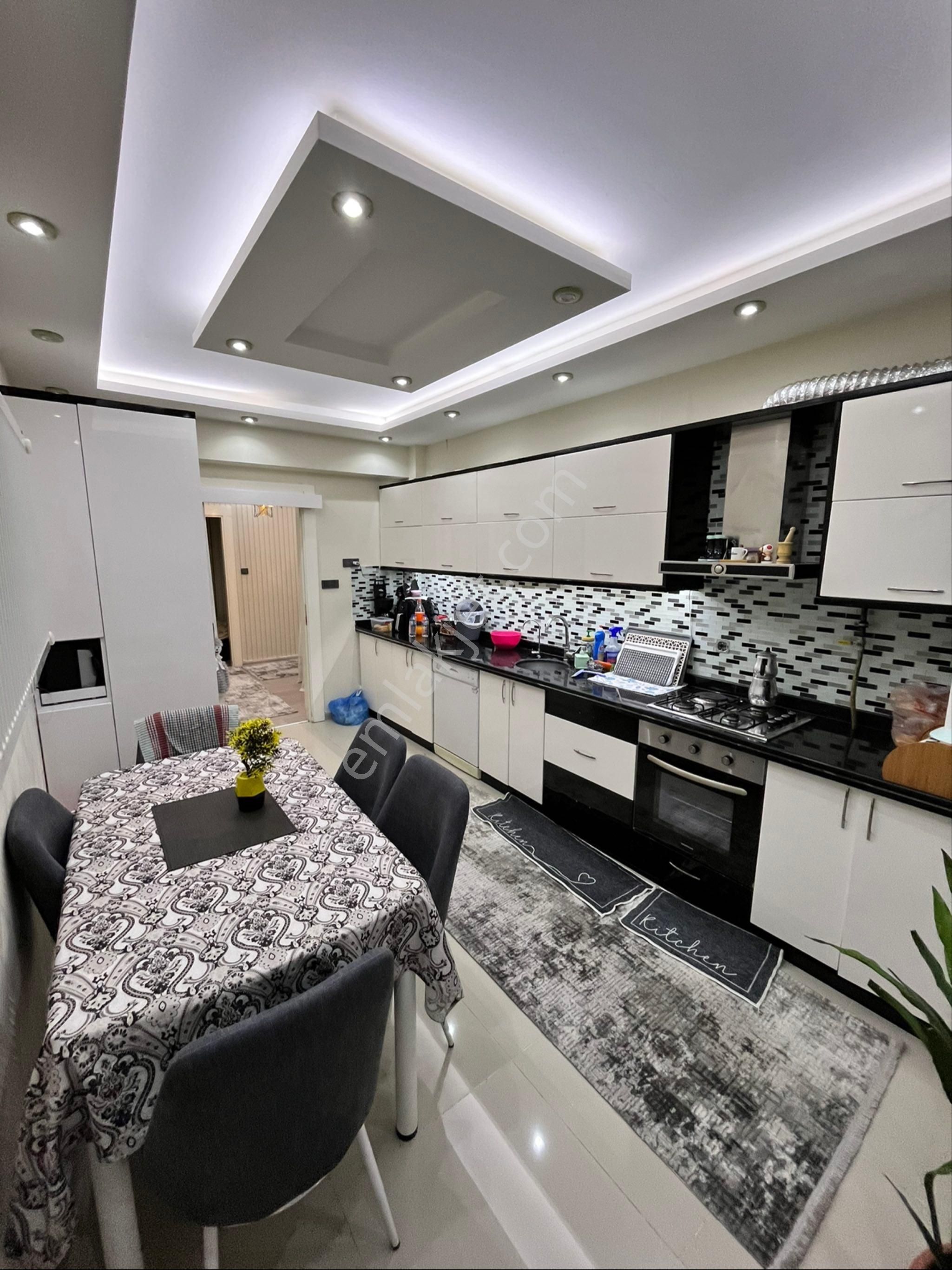 Çözüm Emlak’tan Satılık 3+1 Bakımlı Fırsat Dairesi - Görsel 14