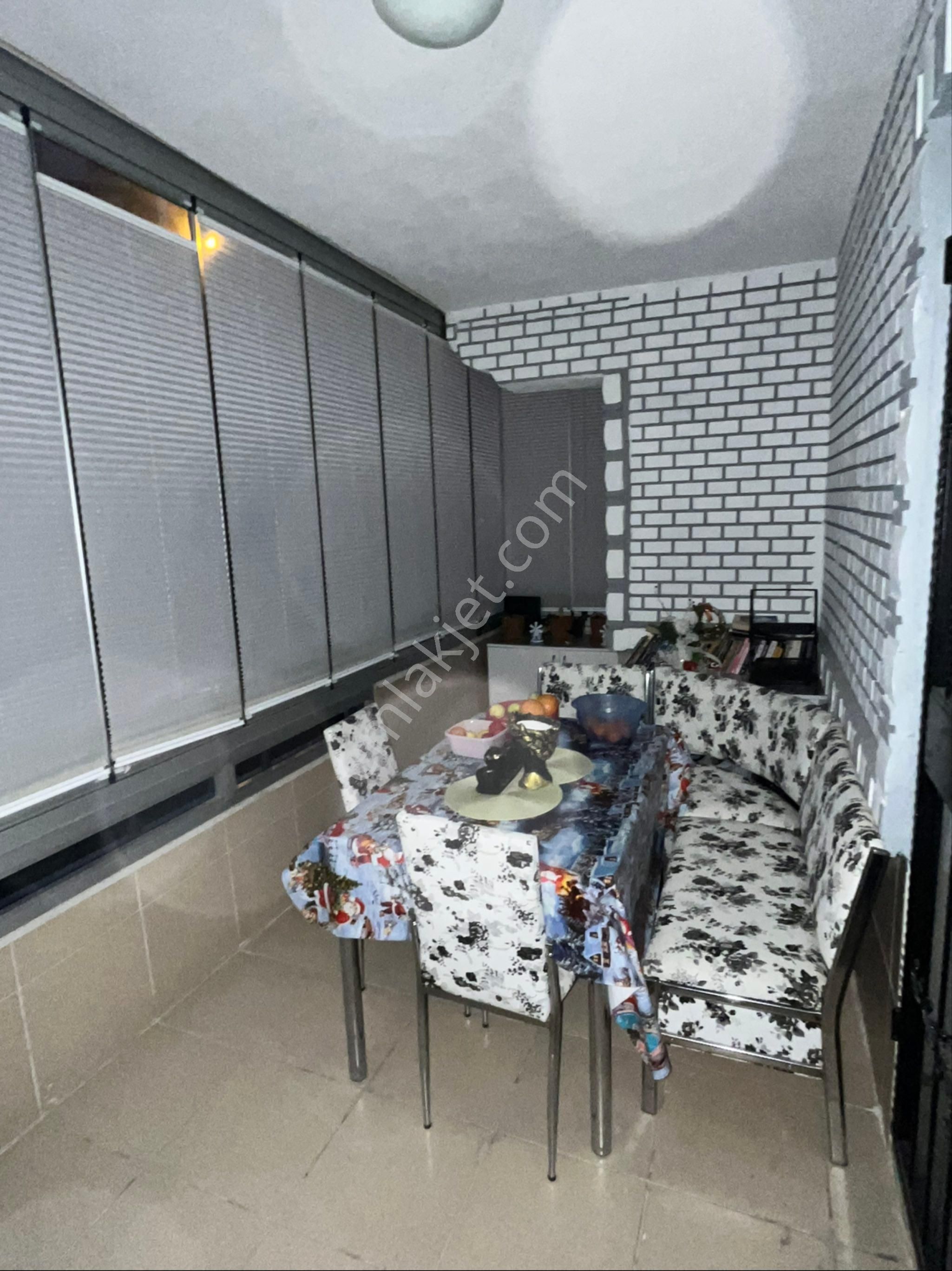 Çözüm Emlak’tan Satılık 3+1 Bakımlı Fırsat Dairesi - Görsel 17