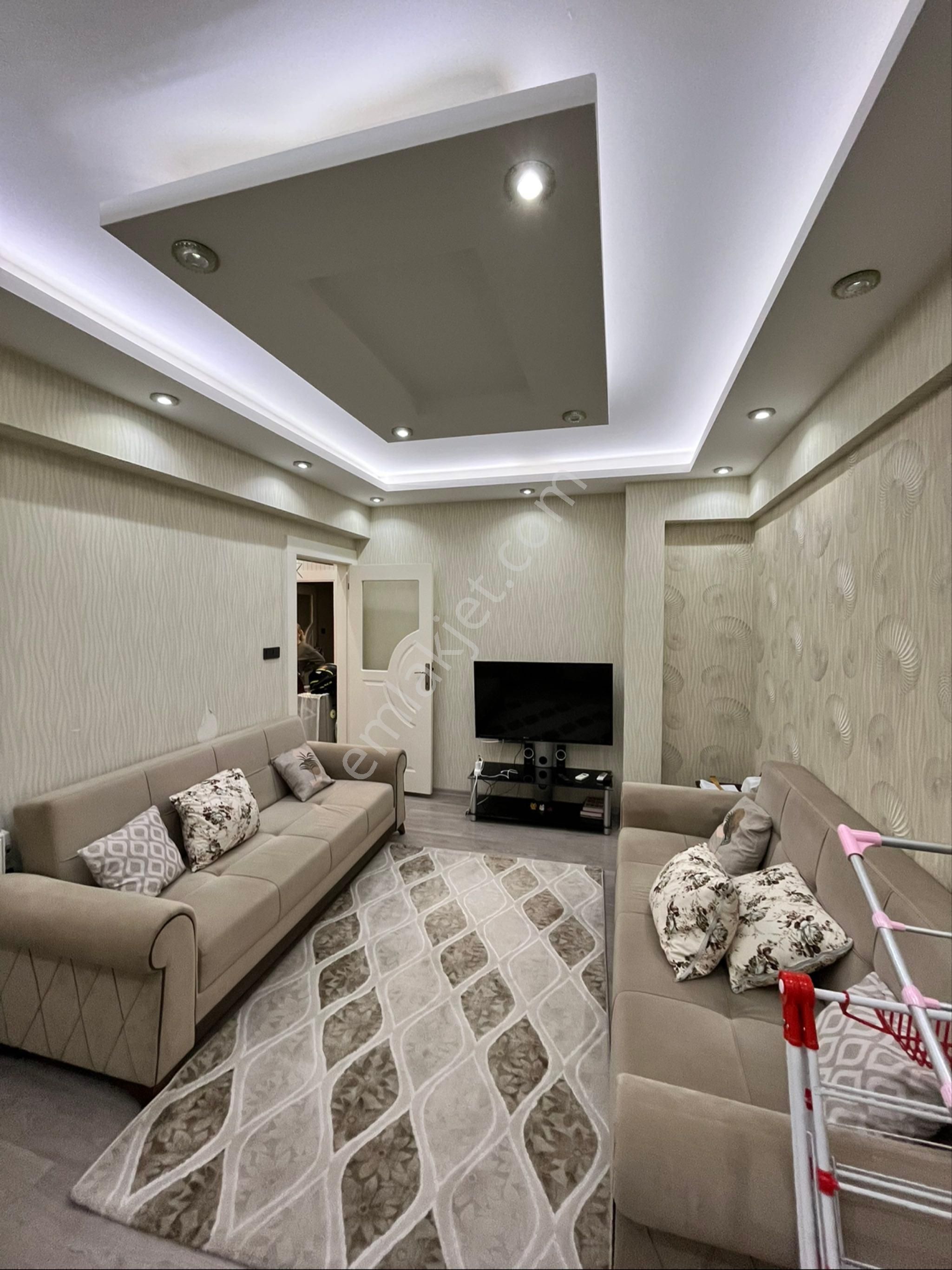 Çözüm Emlak’tan Satılık 3+1 Bakımlı Fırsat Dairesi - Görsel 11