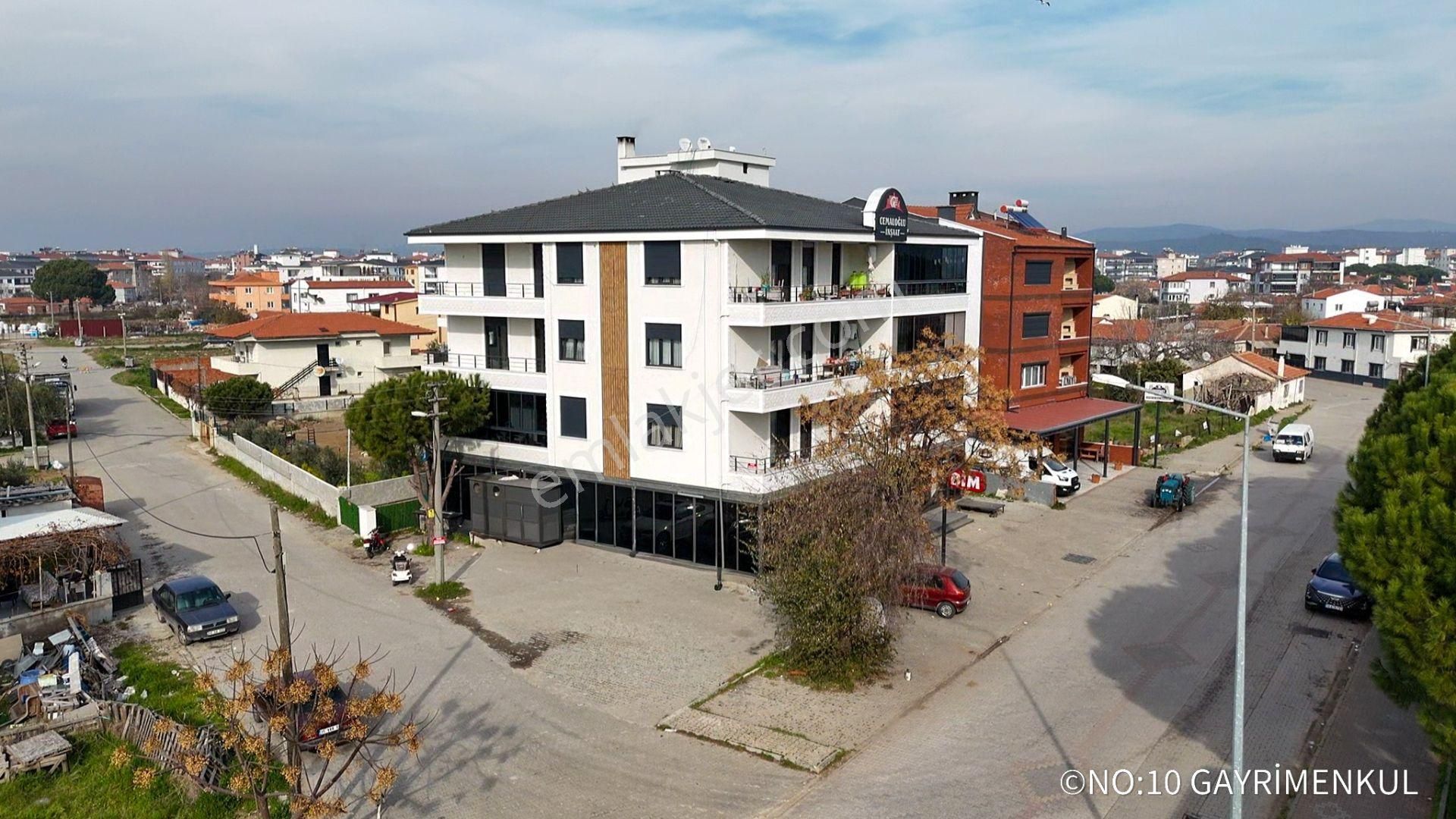 No:10 Gayrimenkul’den – Merkezi Konum, Sahil Yolu Üzeri, Ara Kat Köşe 3+1 Açık Mutfak - Görsel 6