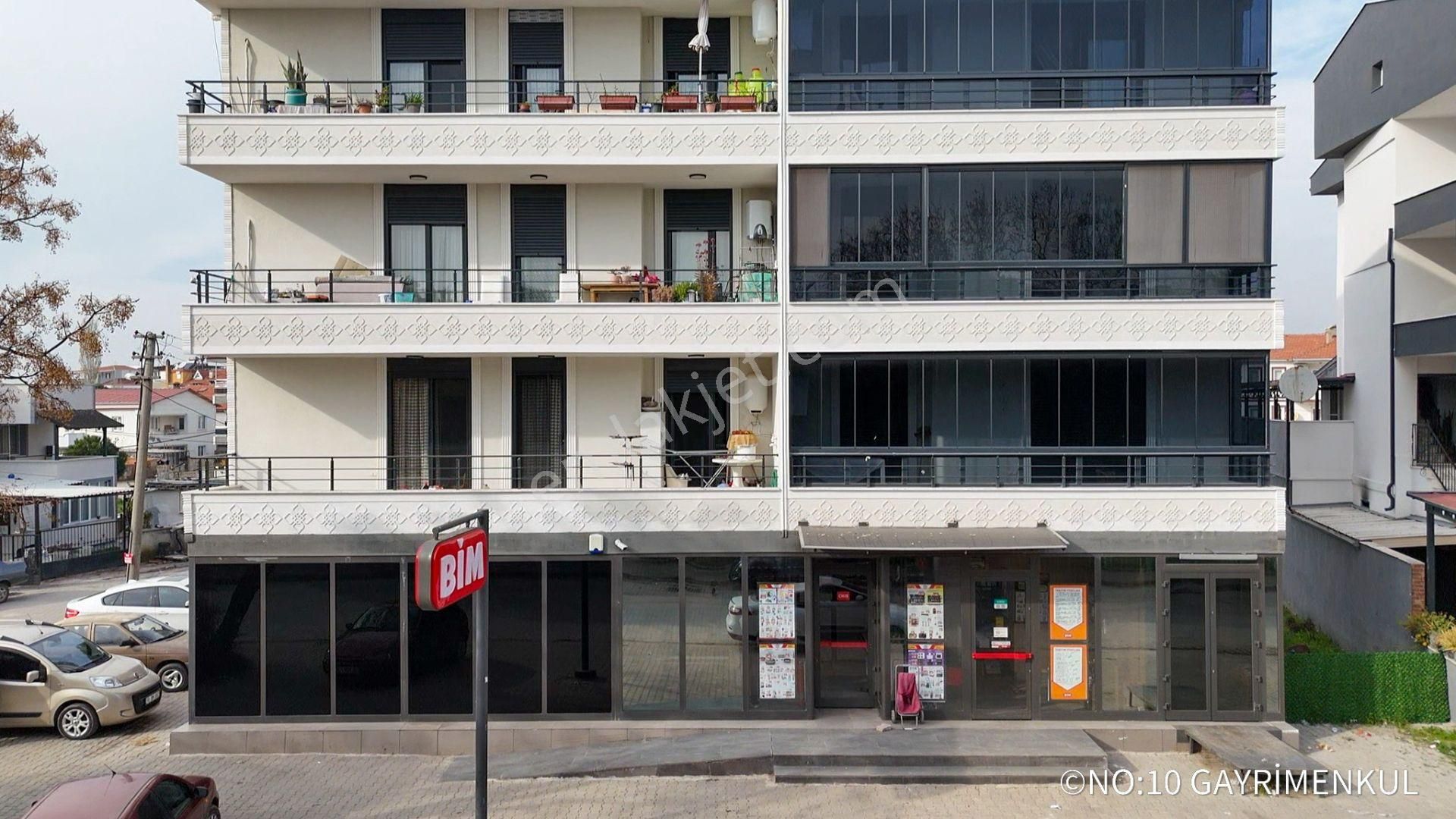 No:10 Gayrimenkul’den – Merkezi Konum, Sahil Yolu Üzeri, Ara Kat Köşe 3+1 Açık Mutfak - Görsel 3