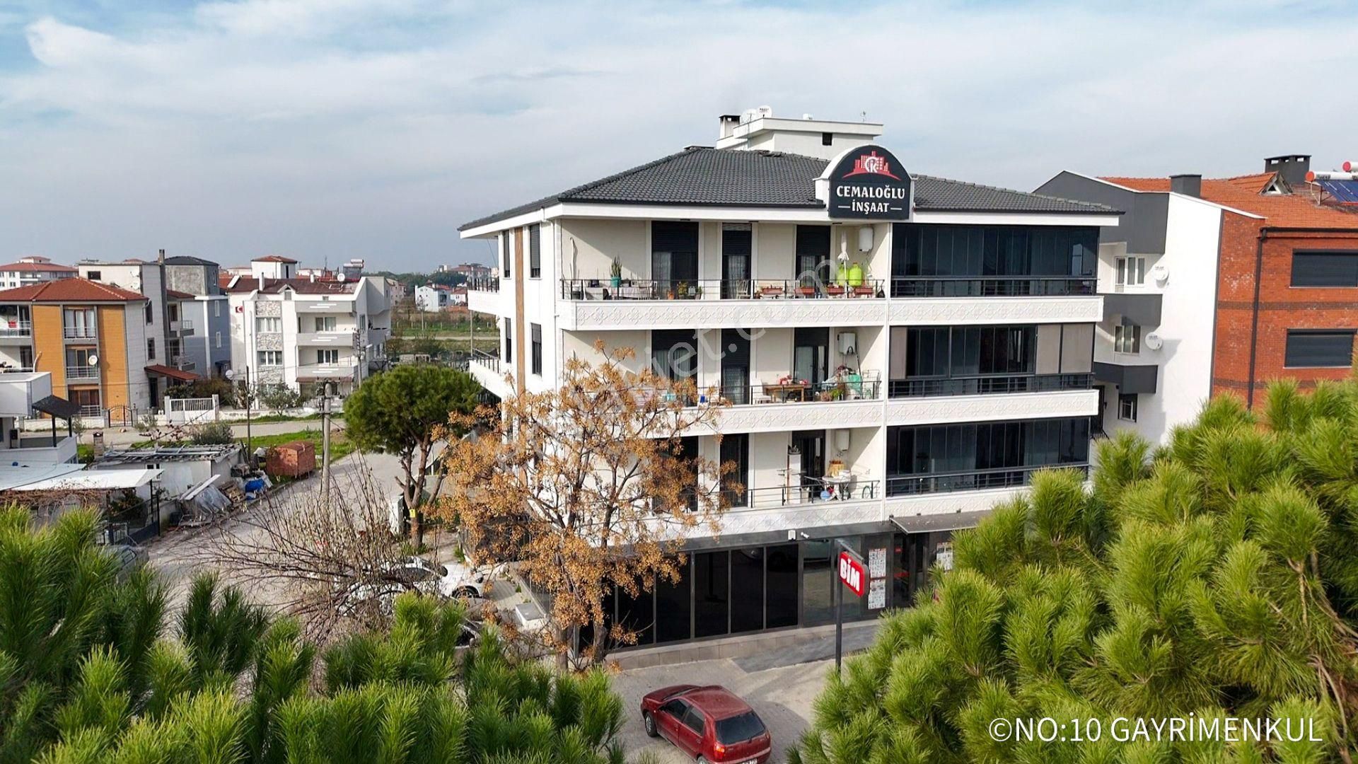 No:10 Gayrimenkul’den – Merkezi Konum, Sahil Yolu Üzeri, Ara Kat Köşe 3+1 Açık Mutfak - Görsel 5