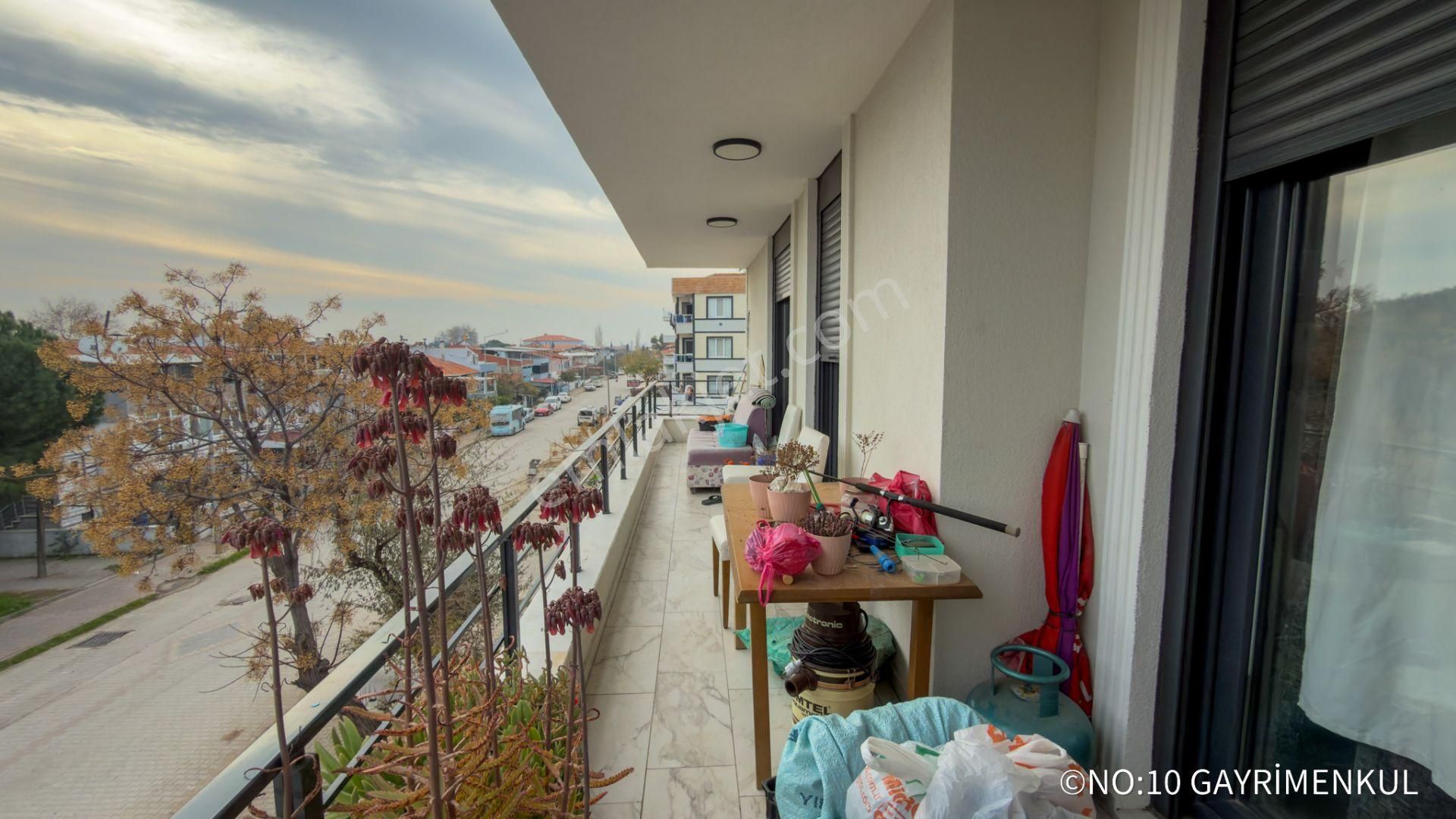 No:10 Gayrimenkul’den – Merkezi Konum, Sahil Yolu Üzeri, Ara Kat Köşe 3+1 Açık Mutfak - Görsel 13