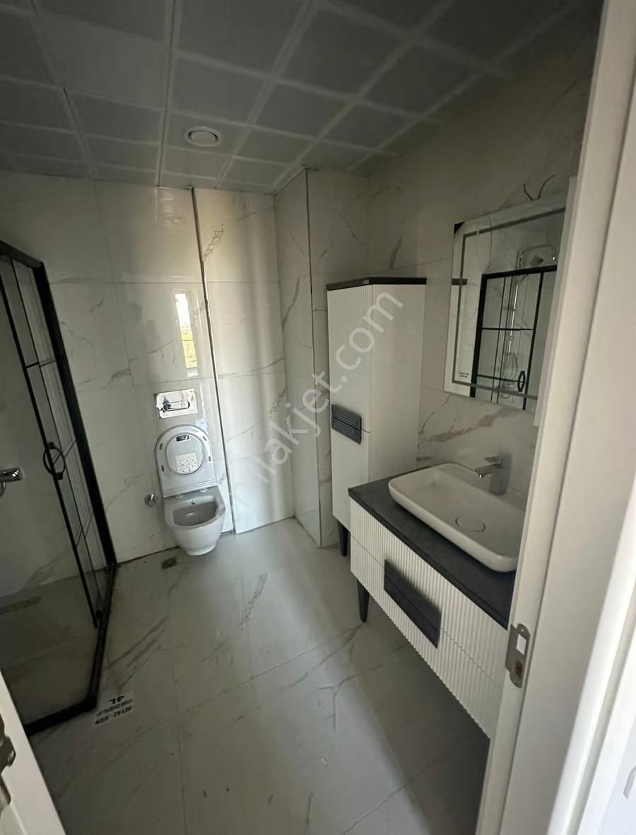 Tepede Lüks Site'de Güvenlkli,hamamlı,havuzlu 2+1daire - Görsel 12