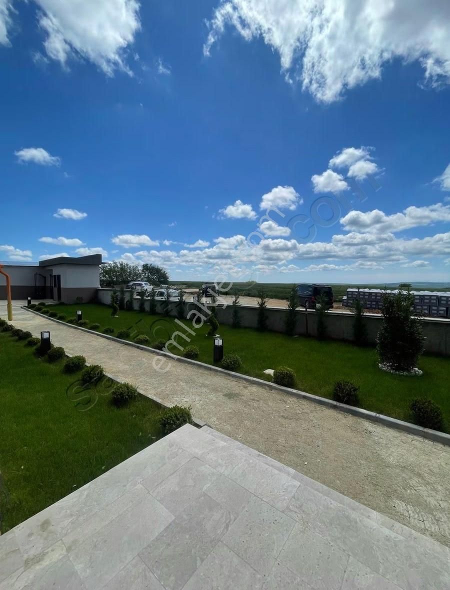 Tepe Bölgesinde Havuzlu Lüks 3+1 Daire - Görsel 6