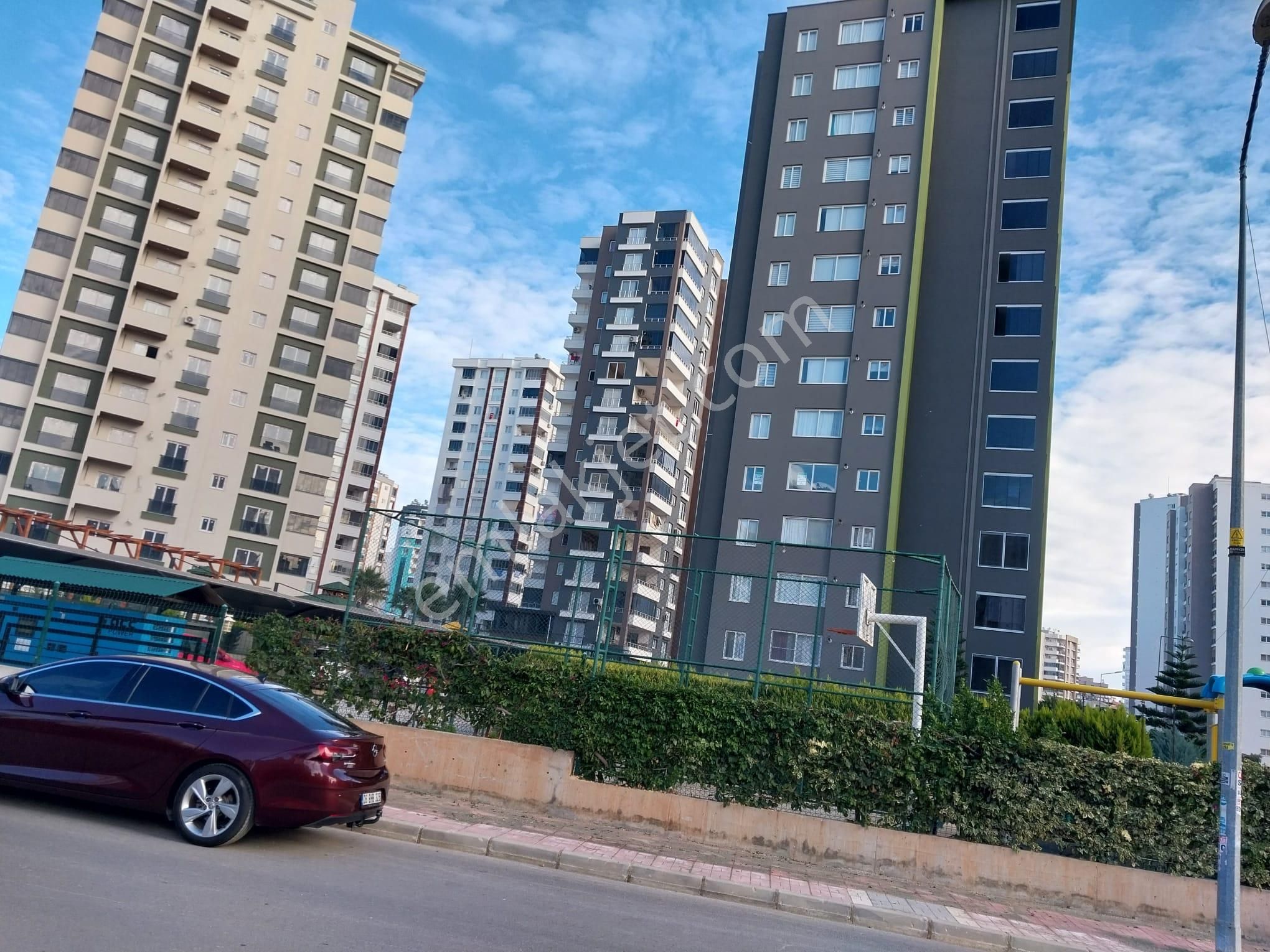 Mezitli Akdeniz Mahallesi'nde Lüks Geniş Daire - Görsel 18