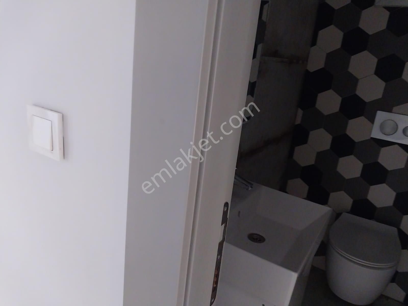 Mezitli Akdeniz Mahallesi'nde Lüks Geniş Daire - Görsel 4