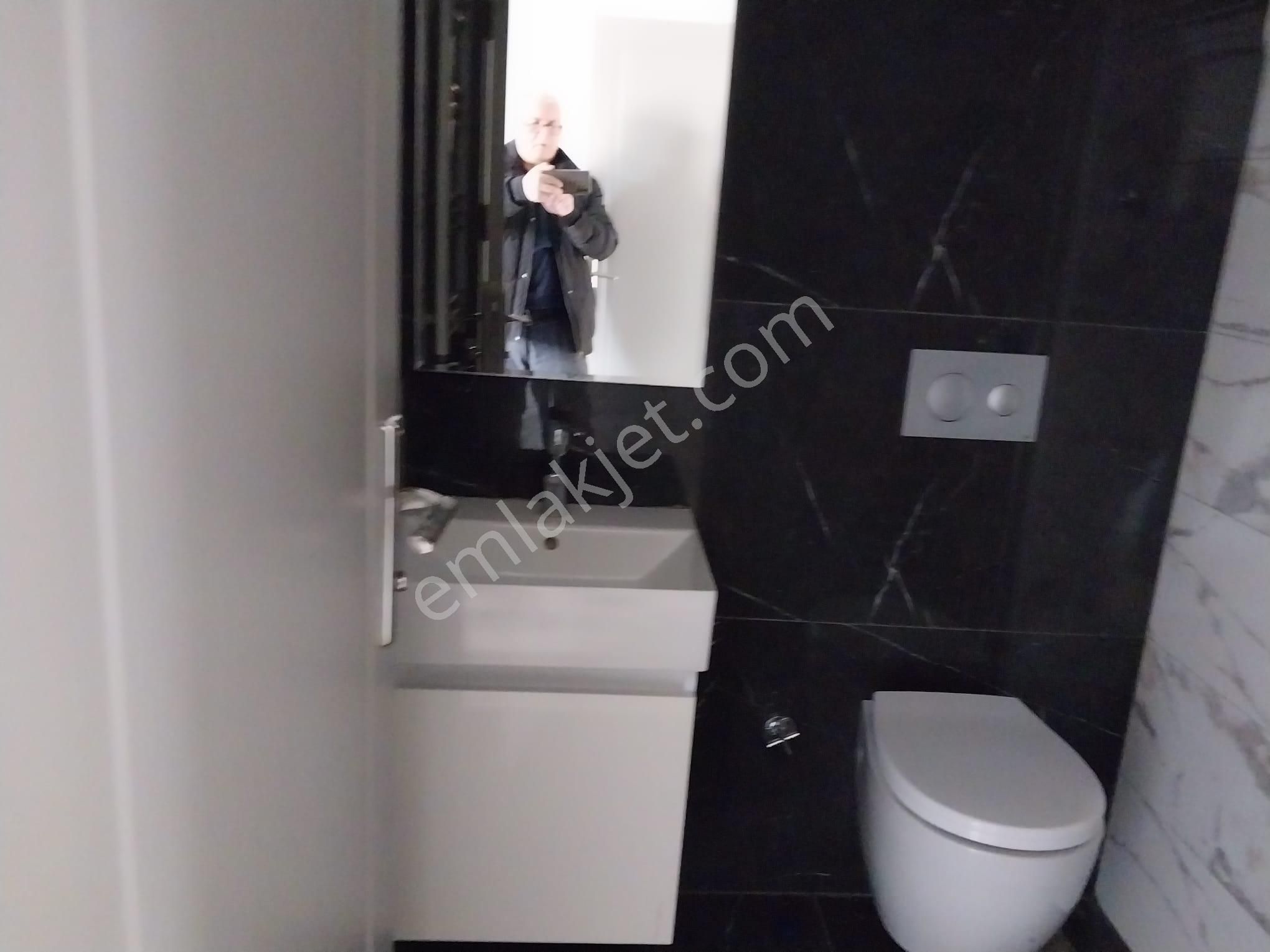 Mezitli Akdeniz Mahallesi'nde Lüks Geniş Daire - Görsel 11