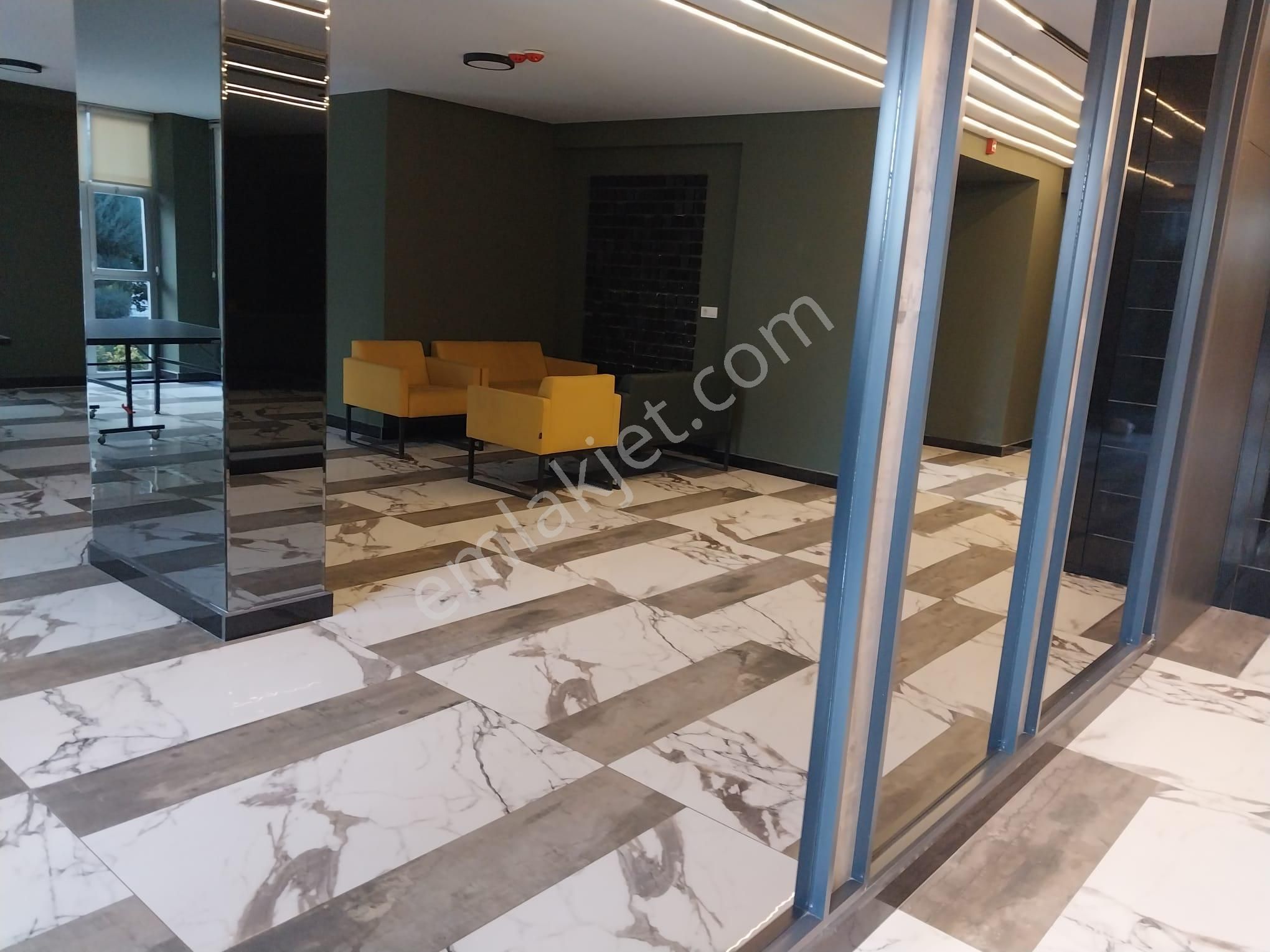 Mezitli Akdeniz Mahallesi'nde Lüks Geniş Daire - Görsel 17