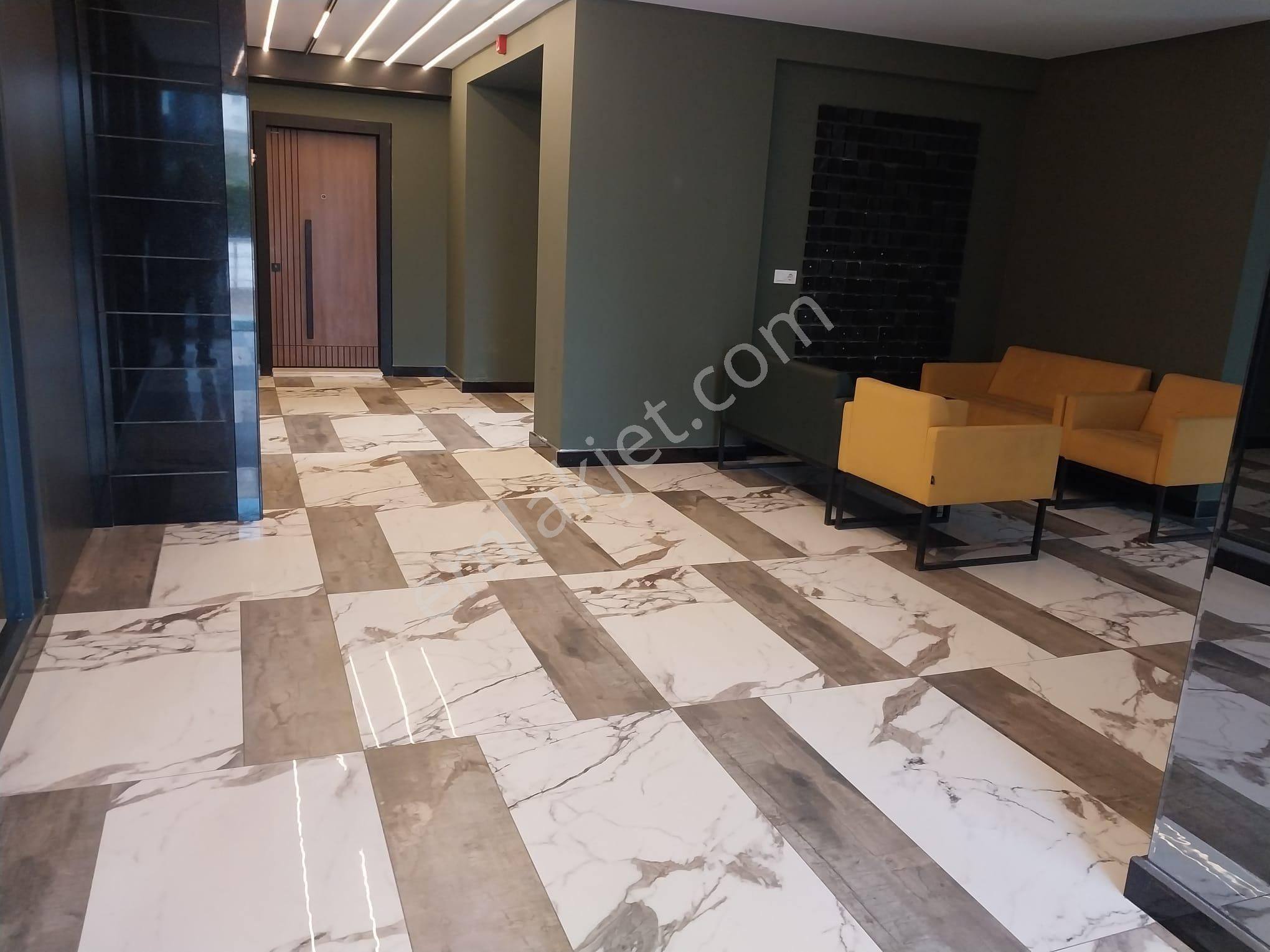 Mezitli Akdeniz Mahallesi'nde Lüks Geniş Daire - Görsel 16