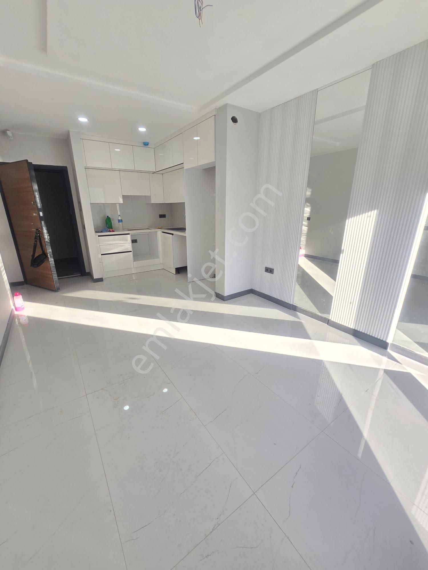 Güzelçamlı'da Sıfır 1+1 Daire