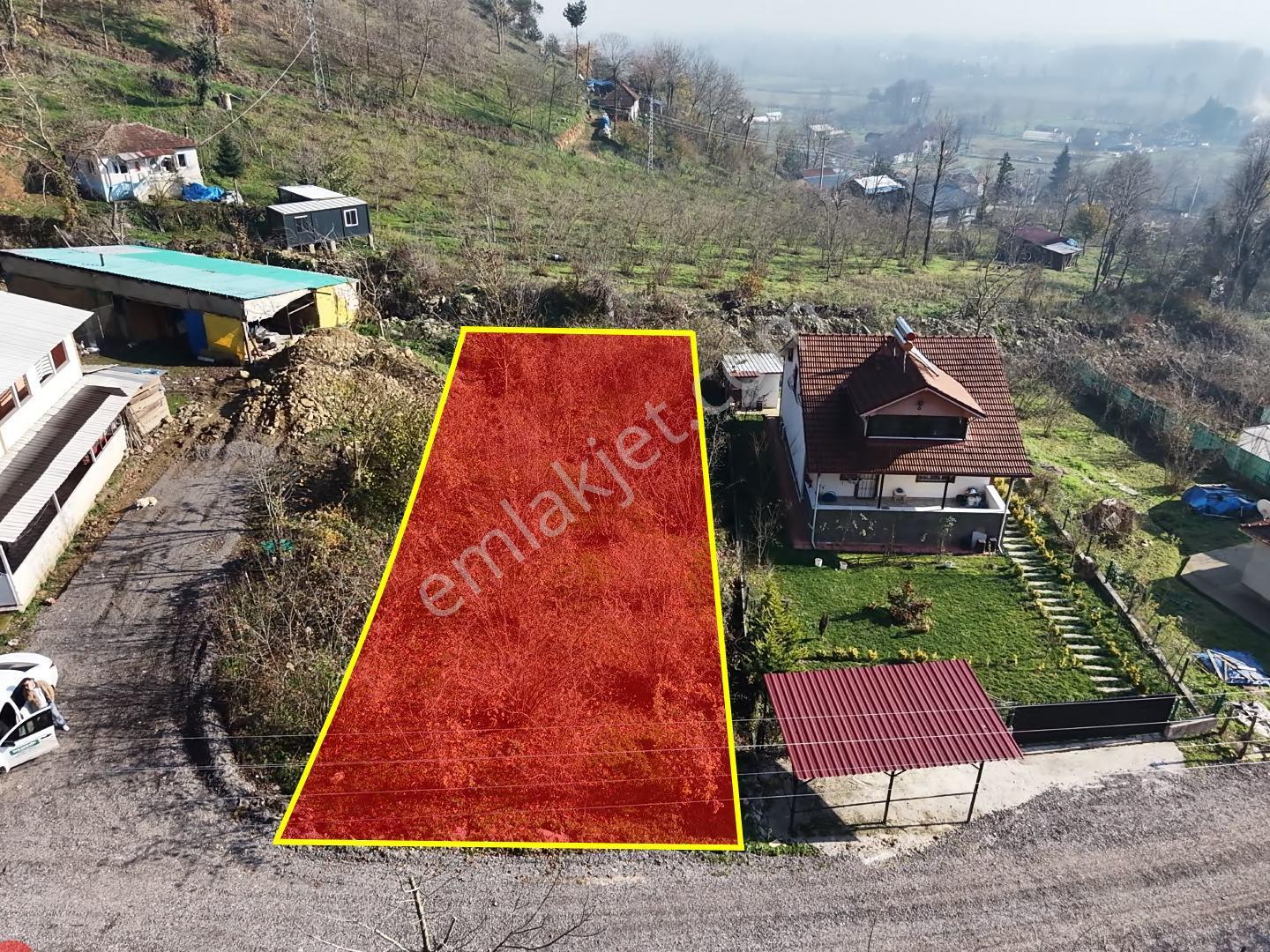 Emlak Evim - Düzce Gölyaka Yazlık Mah. 514 M² İmarlı Arsa