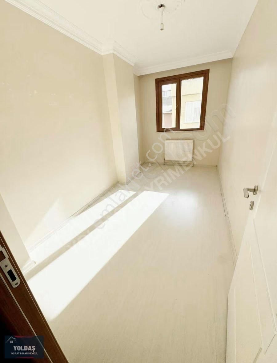 Acil Fırsat! 3+1 130 M2 3.kat Kapalı Mutfak Balkon Otoparklı - Görsel 11