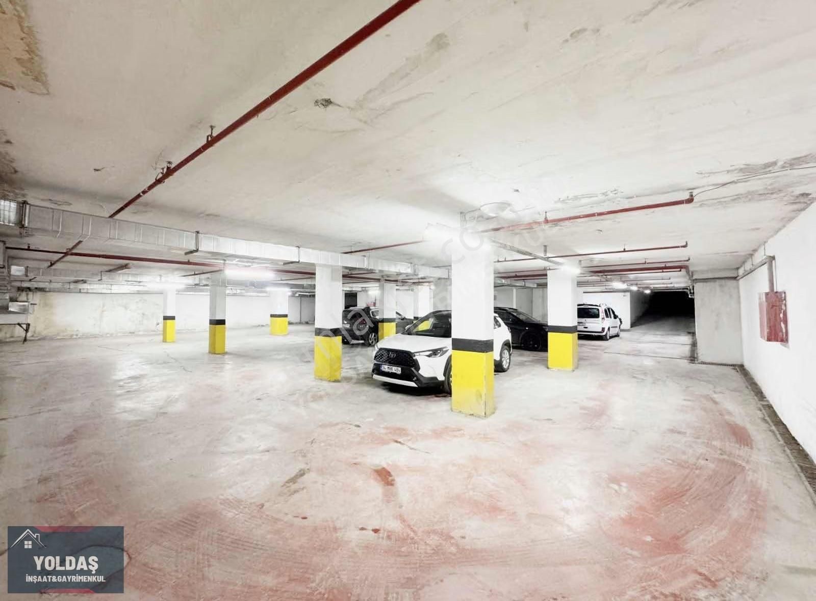 Acil Fırsat! 3+1 130 M2 3.kat Kapalı Mutfak Balkon Otoparklı - Görsel 3