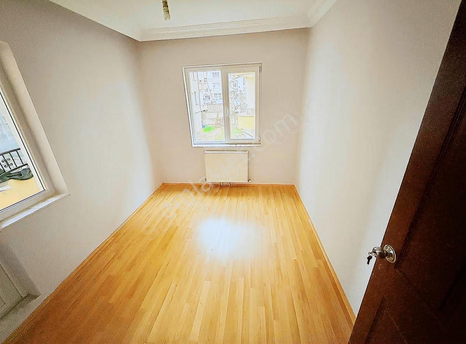 Bahçelievler'de Giriş Kat Kiralık 3+1 Daire - Görsel 11