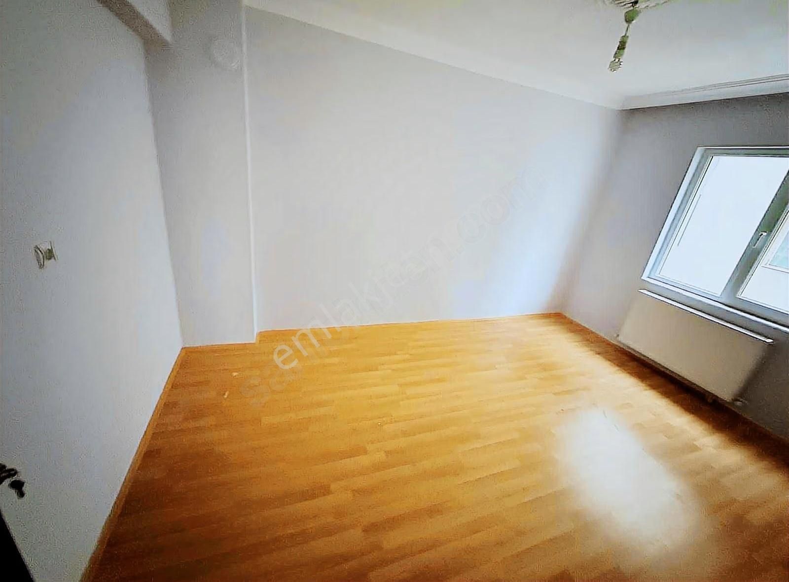 Bahçelievler'de Giriş Kat Kiralık 3+1 Daire - Görsel 4