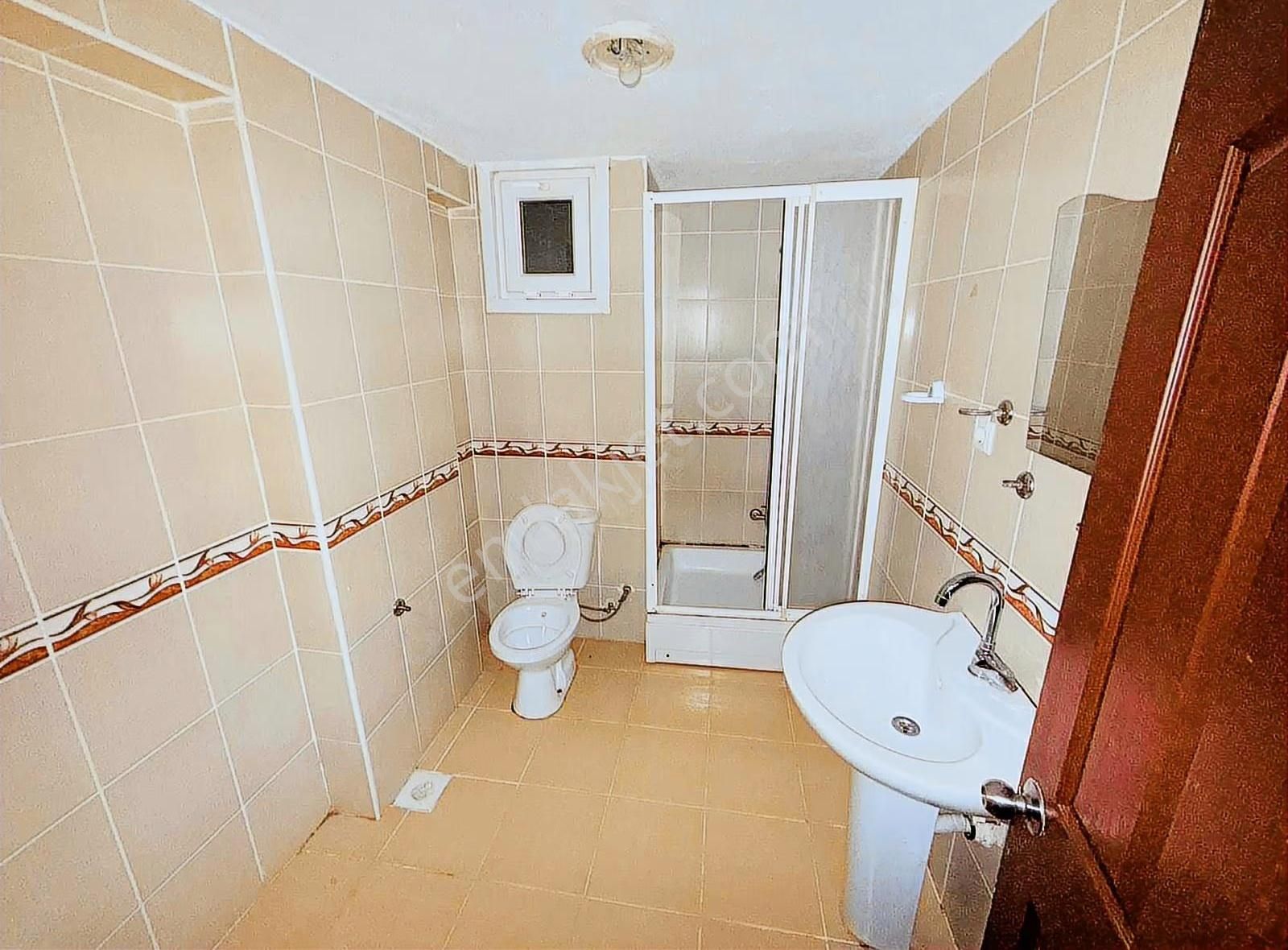 Bahçelievler'de Giriş Kat Kiralık 3+1 Daire - Görsel 16