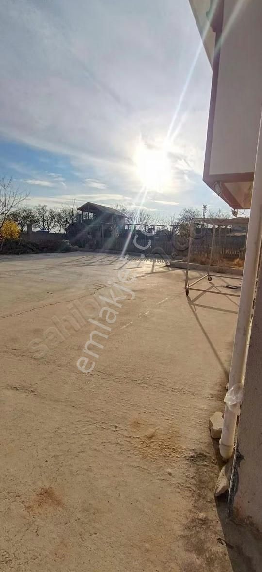 Karaoğlan'da Her Türlü İş Koluna Uygun Ev İle Birlikte Kiralık - Görsel 2