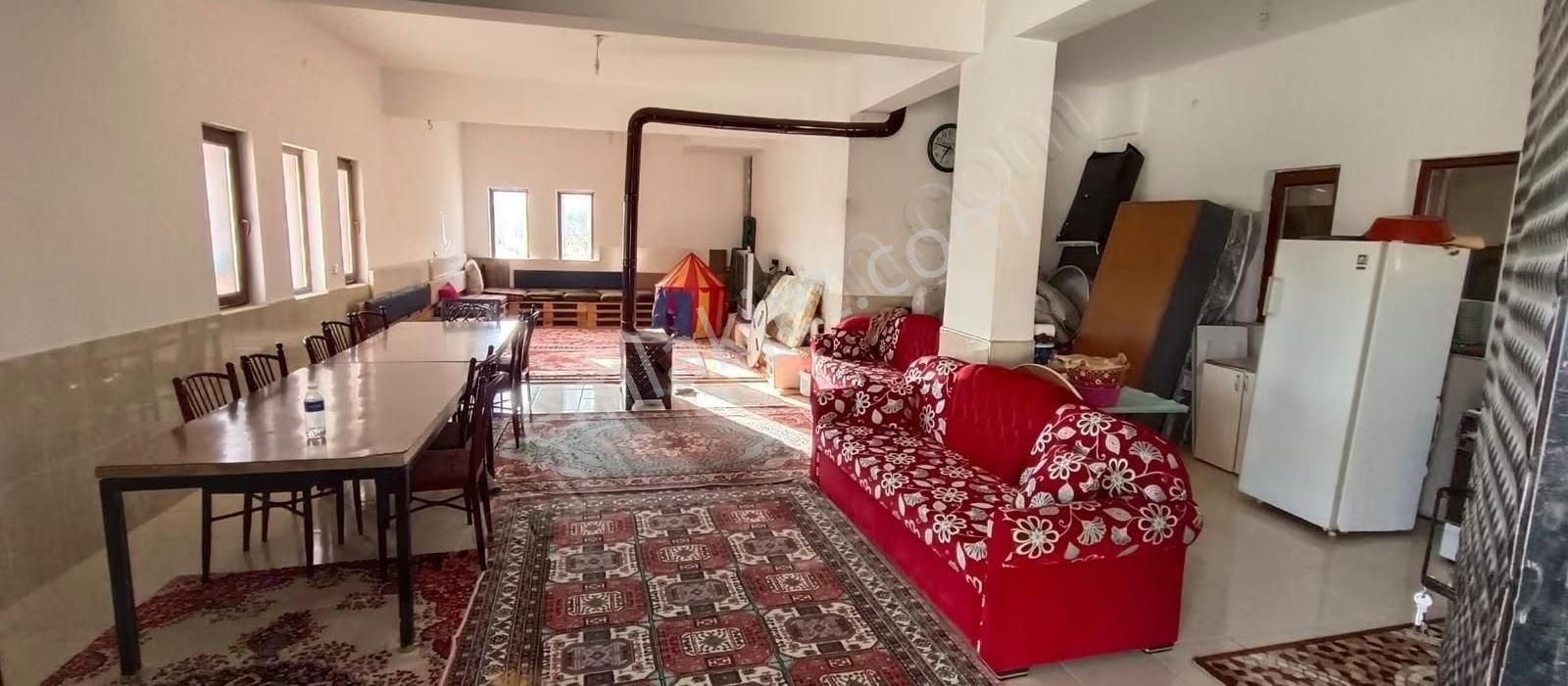 Karaoğlan'da Her Türlü İş Koluna Uygun Ev İle Birlikte Kiralık - Görsel 4