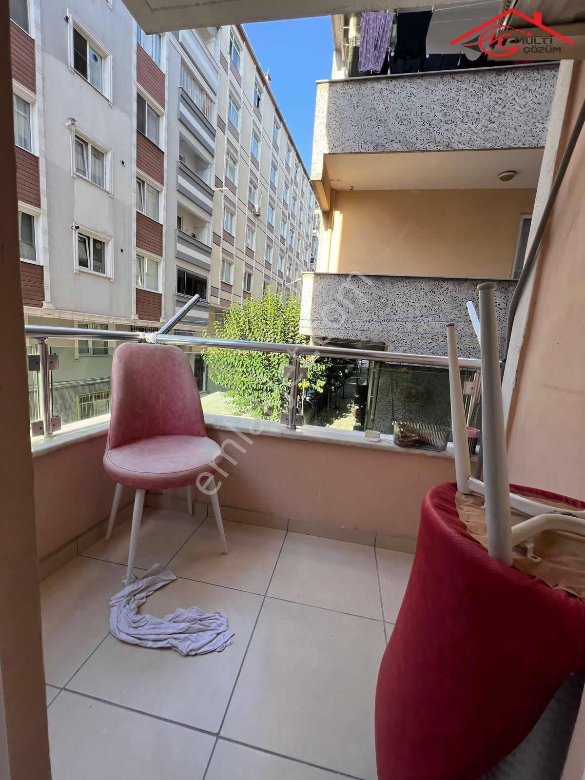 Yenibosna Hürriyet Mahallesinde Satılık 2+1 Daire Masrafsız - Görsel 3