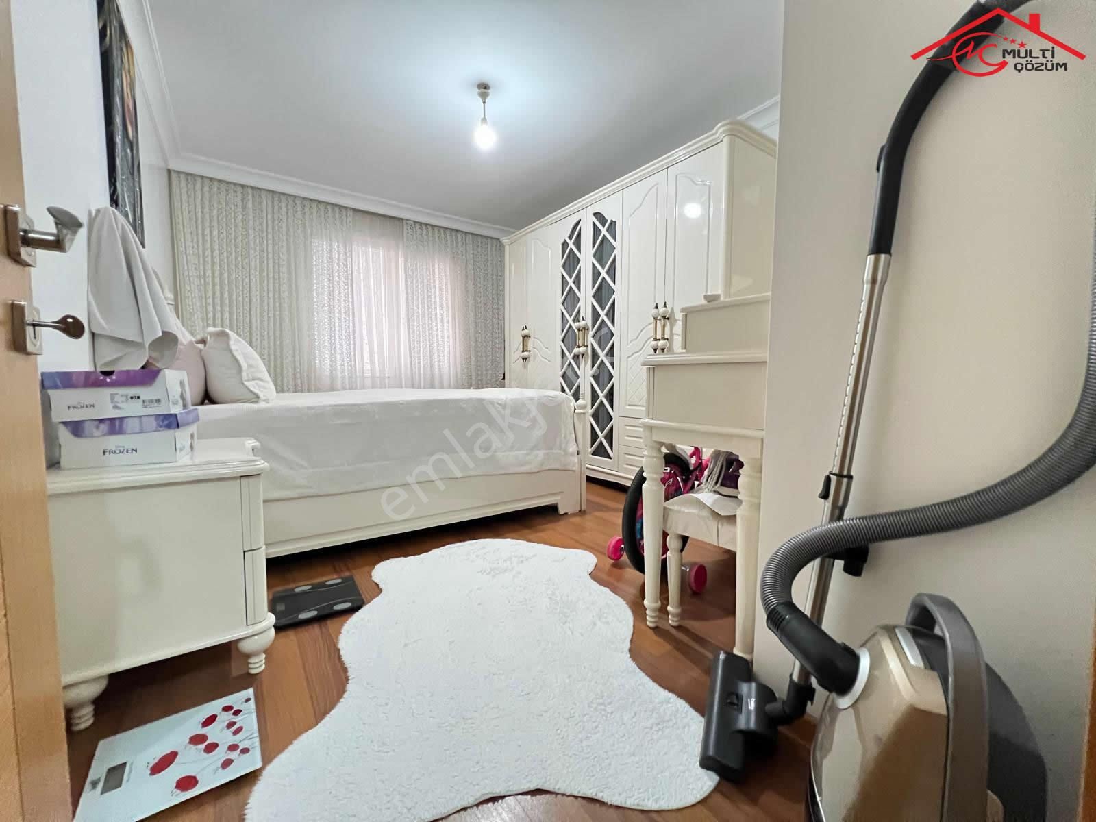 Yenibosna Hürriyet Mahallesinde Satılık 2+1 Daire Masrafsız - Görsel 8