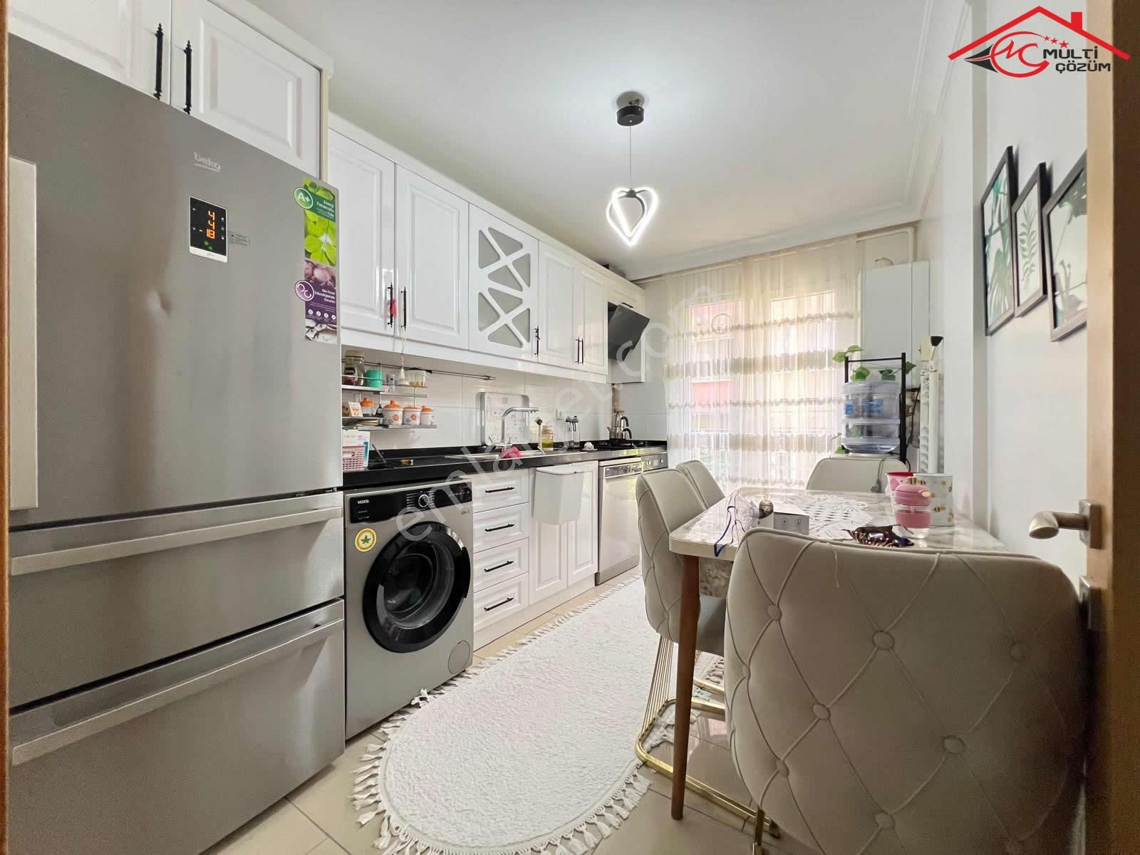 Yenibosna Hürriyet Mahallesinde Satılık 2+1 Daire Masrafsız - Görsel 12