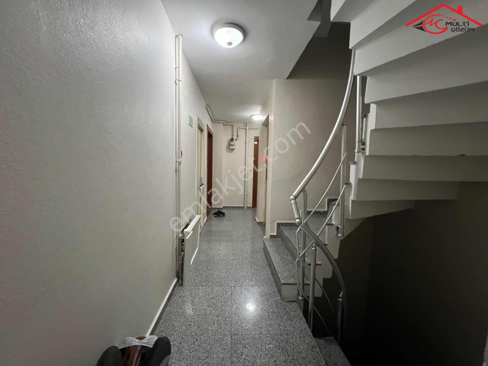 Yenibosna Hürriyet Mahallesinde Satılık 2+1 Daire Masrafsız - Görsel 20