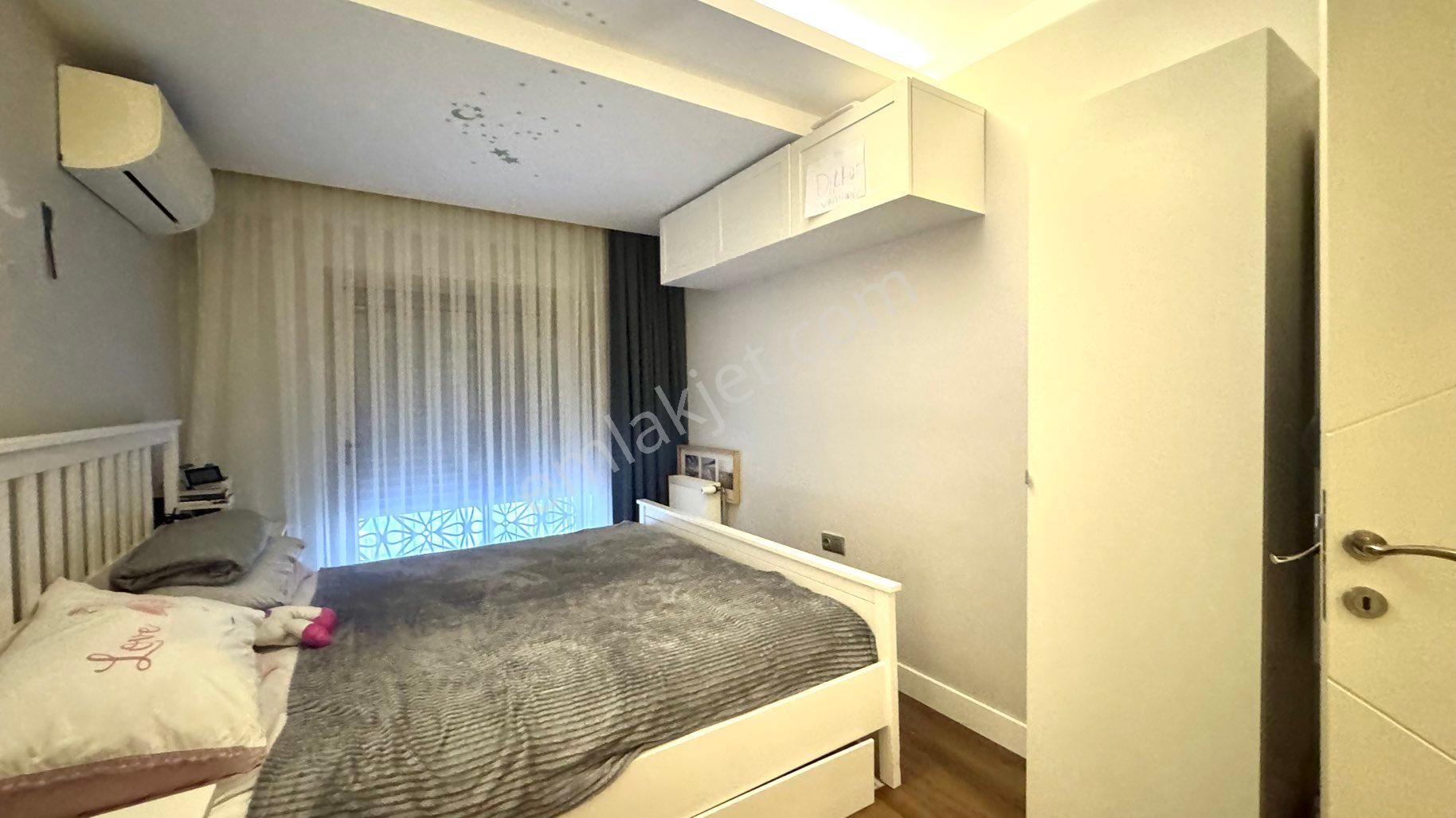 Bostanlı Atakent’te Bivalvia Sitesi’nde 2+1 Satılık Daire - Görsel 13