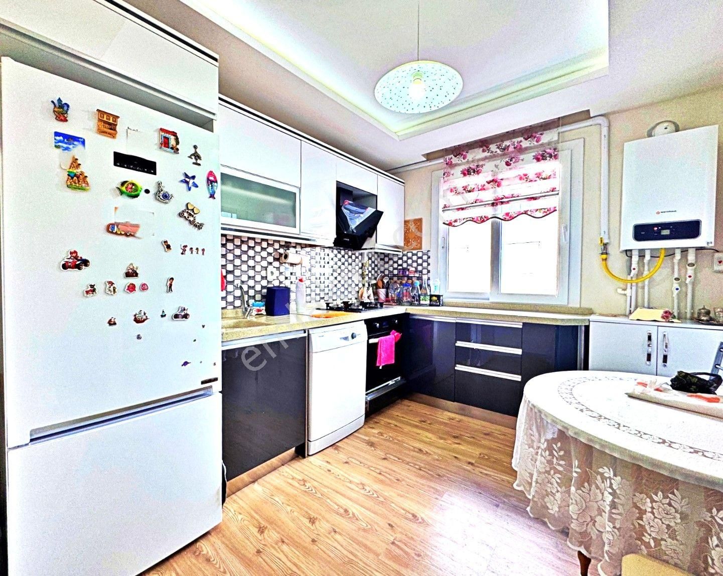 💥akçay'da Aygülden💥ara Kat Ön Cephe Ayrı Mutfak Doğalgaz Kombili Asansörlü Acill 2+1 Satılık Daire - Görsel 8