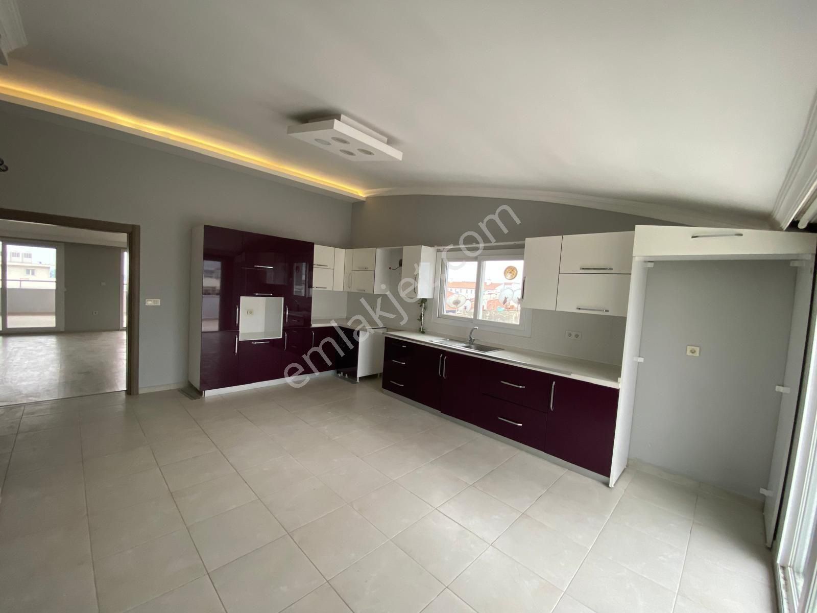 Söke Yenicami Mah. Asansörlü Doğalgazlı Çift Teraslı ( Açık Ve Kapalı) 4+1 Satılık Lüx Dublex Daire - Görsel 15