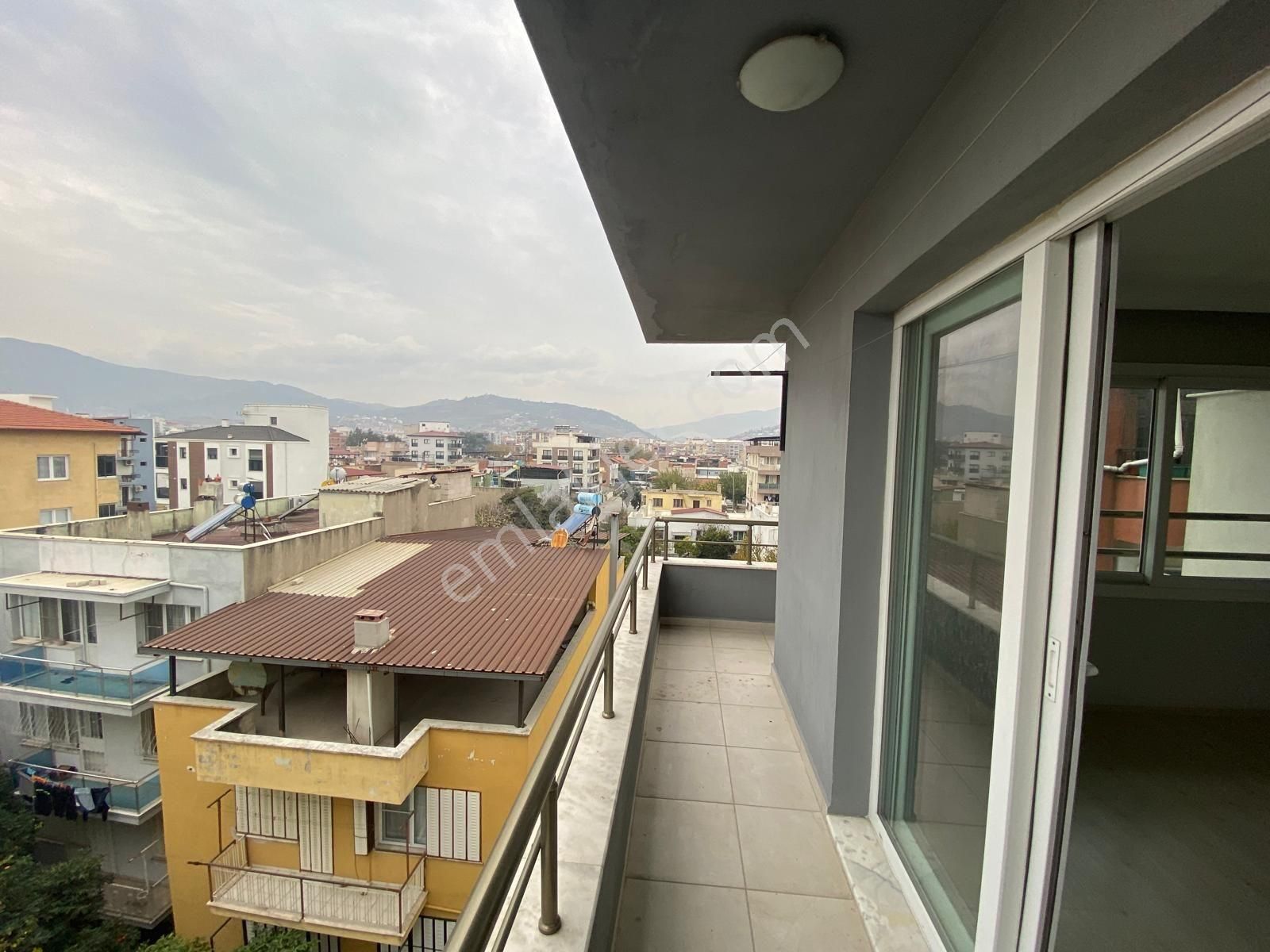 Söke Yenicami Mah. Asansörlü Doğalgazlı Çift Teraslı ( Açık Ve Kapalı) 4+1 Satılık Lüx Dublex Daire - Görsel 8