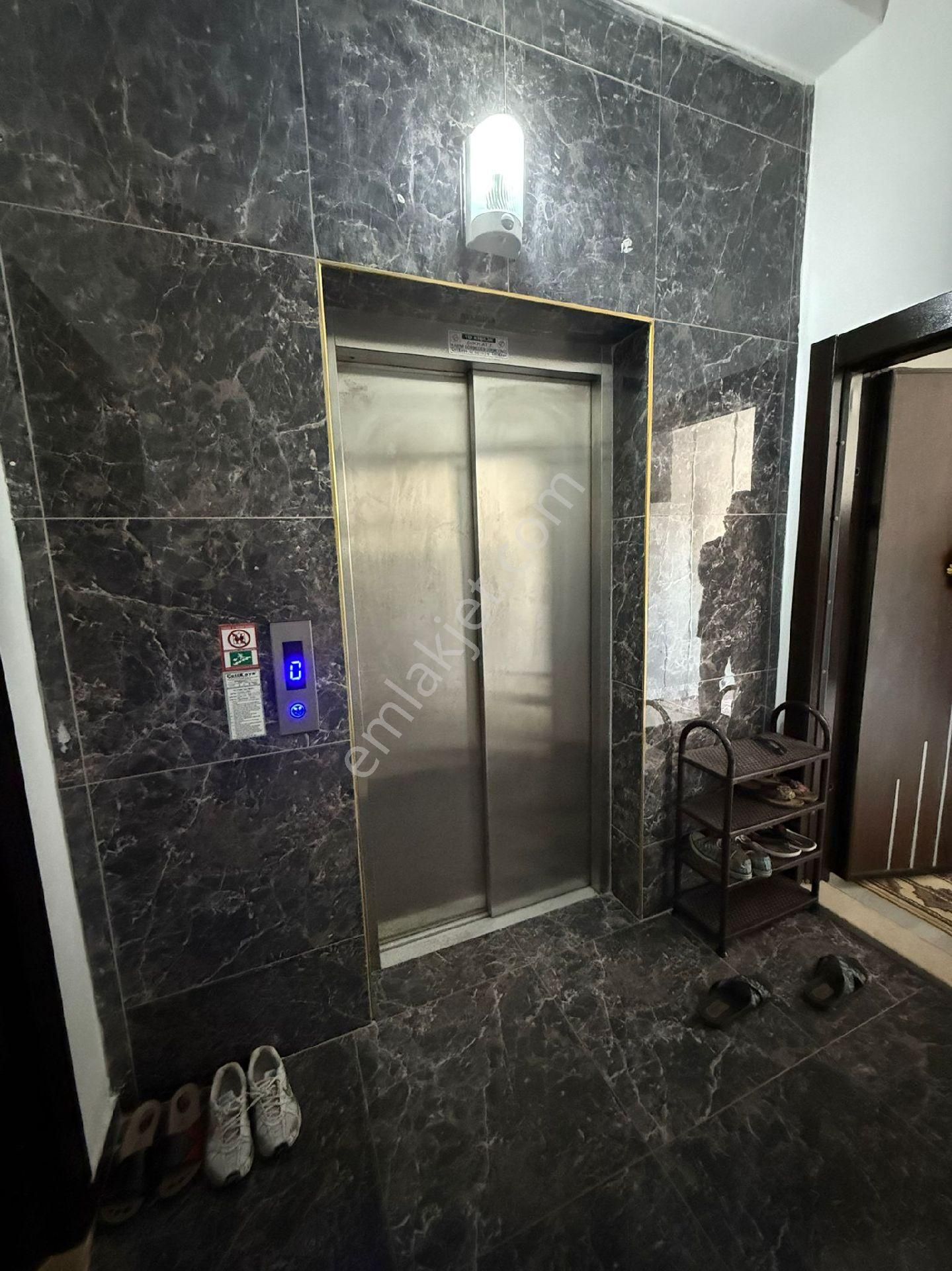 Kadıpaşa Mahallesinde Satılık 2+1 - Görsel 4